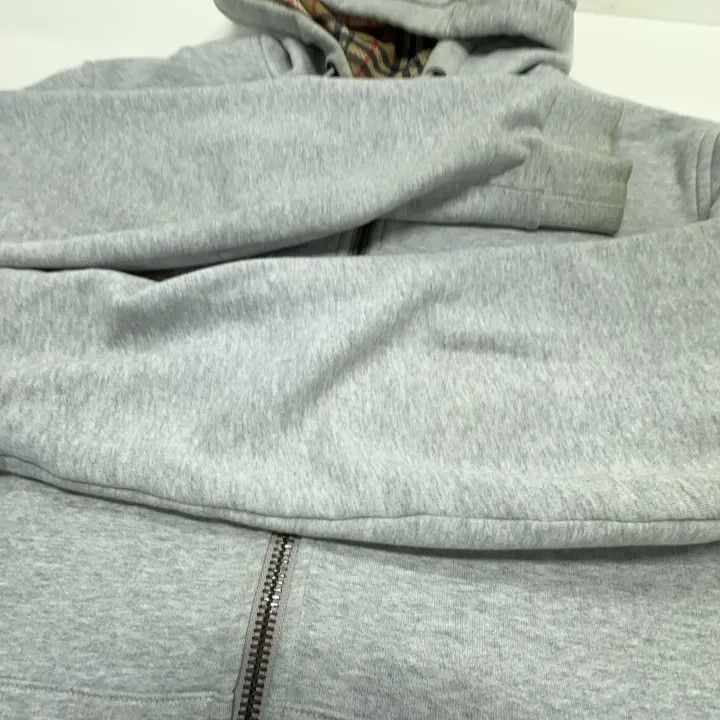 Burberry Burberry Burberry Logo Hoodie for Casual Wear-2507 Size US L / EU 52-54 / 3 - 7 Thumbnail