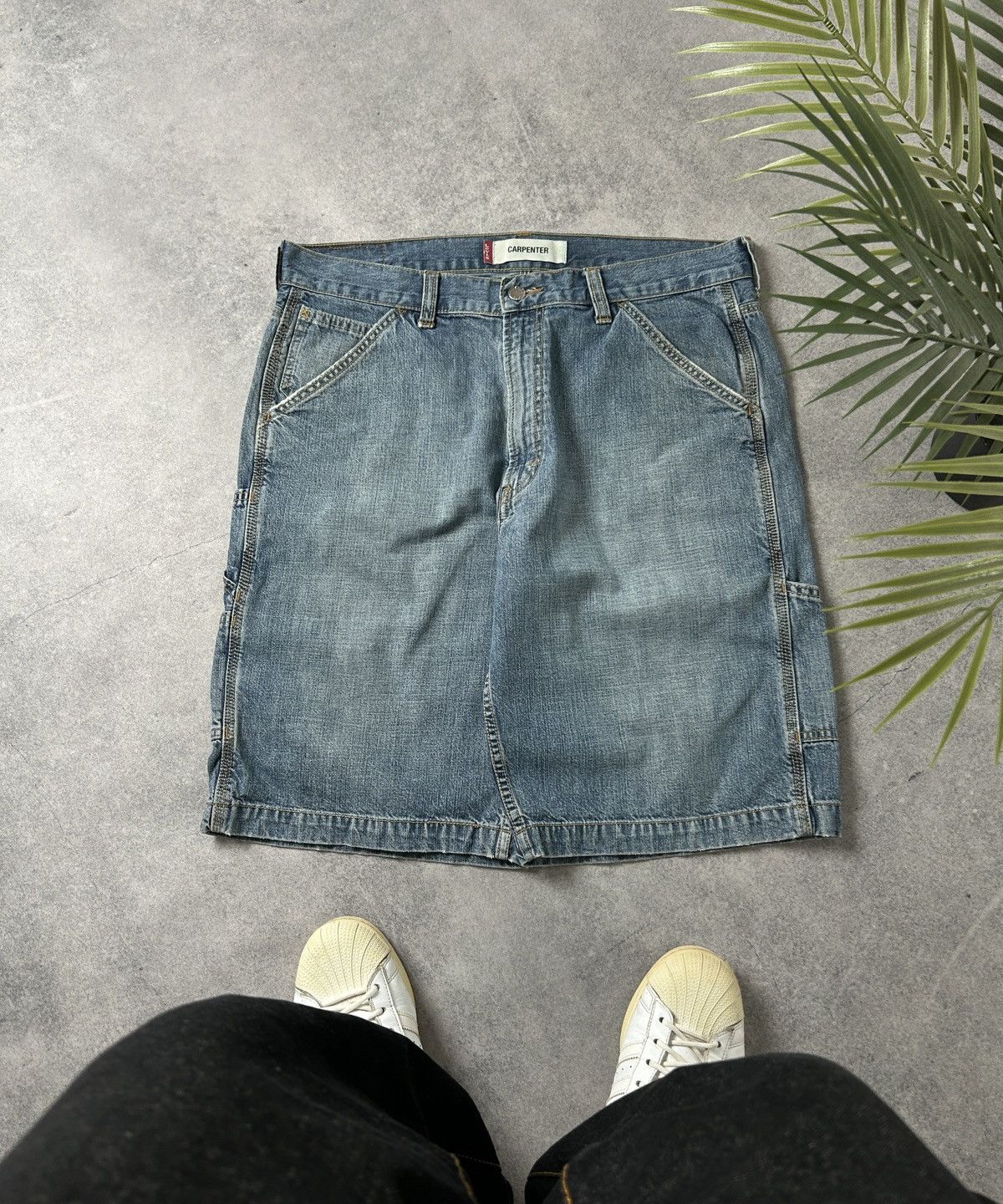 Levi's Vintage Clothing Vintage Levis Carpenter cargo shorts mens Size US 34 / EU 50 - 2 Thumbnail