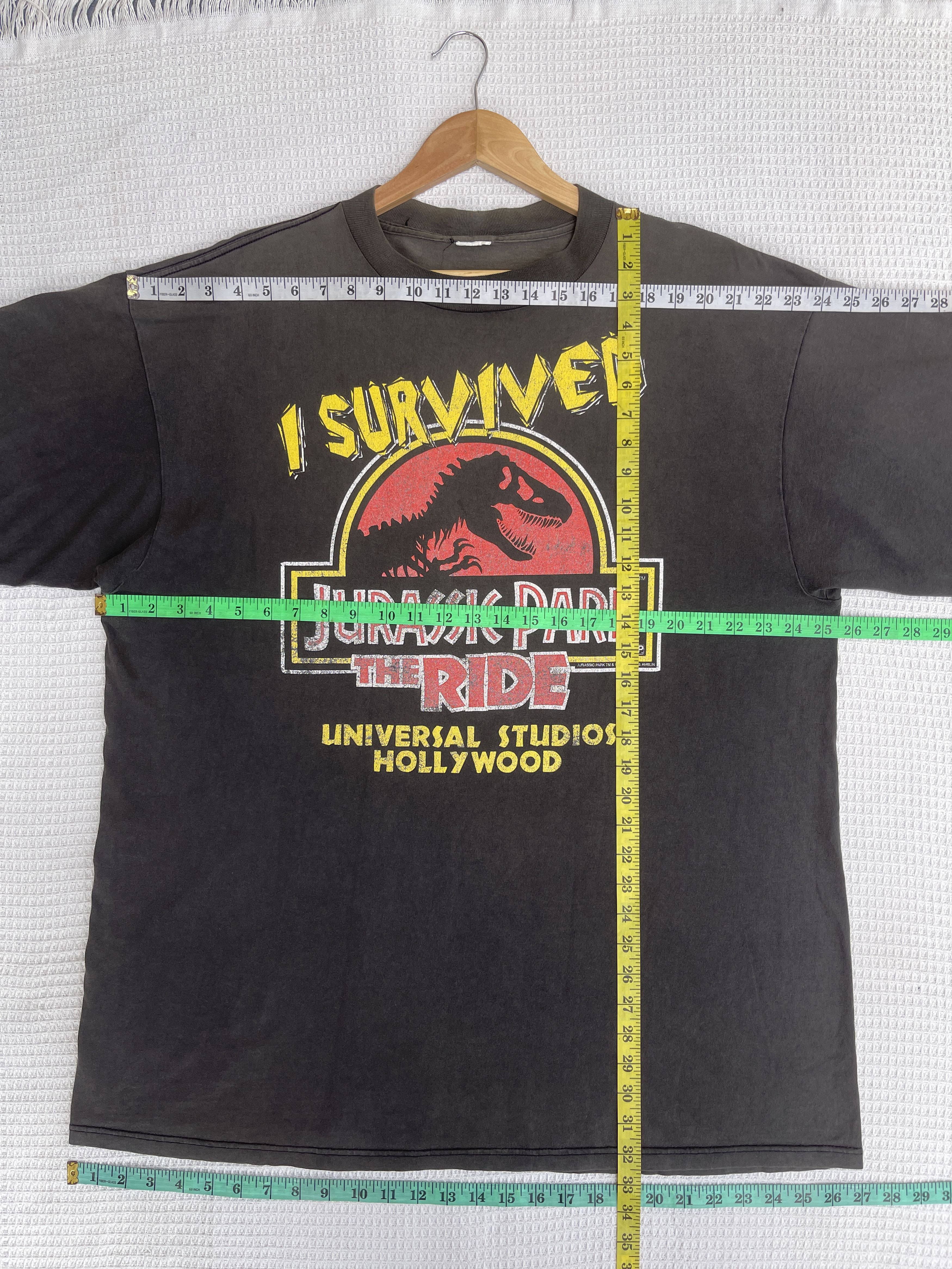 Universal Studios Rare🔥Faded🔥Vtg 90s Jurassic Park Universal Studio Tee Size US XXL / EU 58 / 5 - 11 Thumbnail