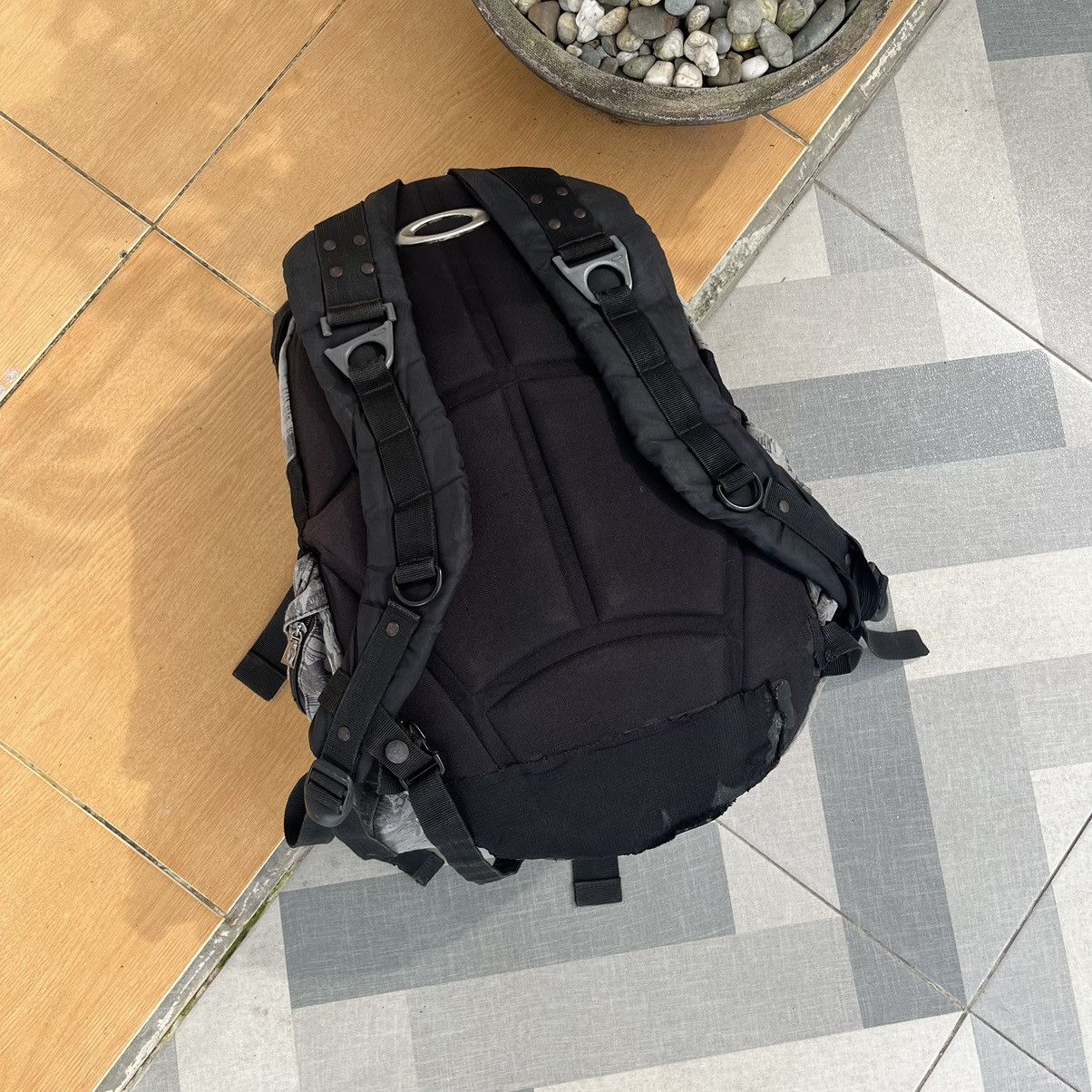 Oakley Vintage Oakley Icon 3.0 Camouflage Backpack 25L Size ONE SIZE - 9 Thumbnail