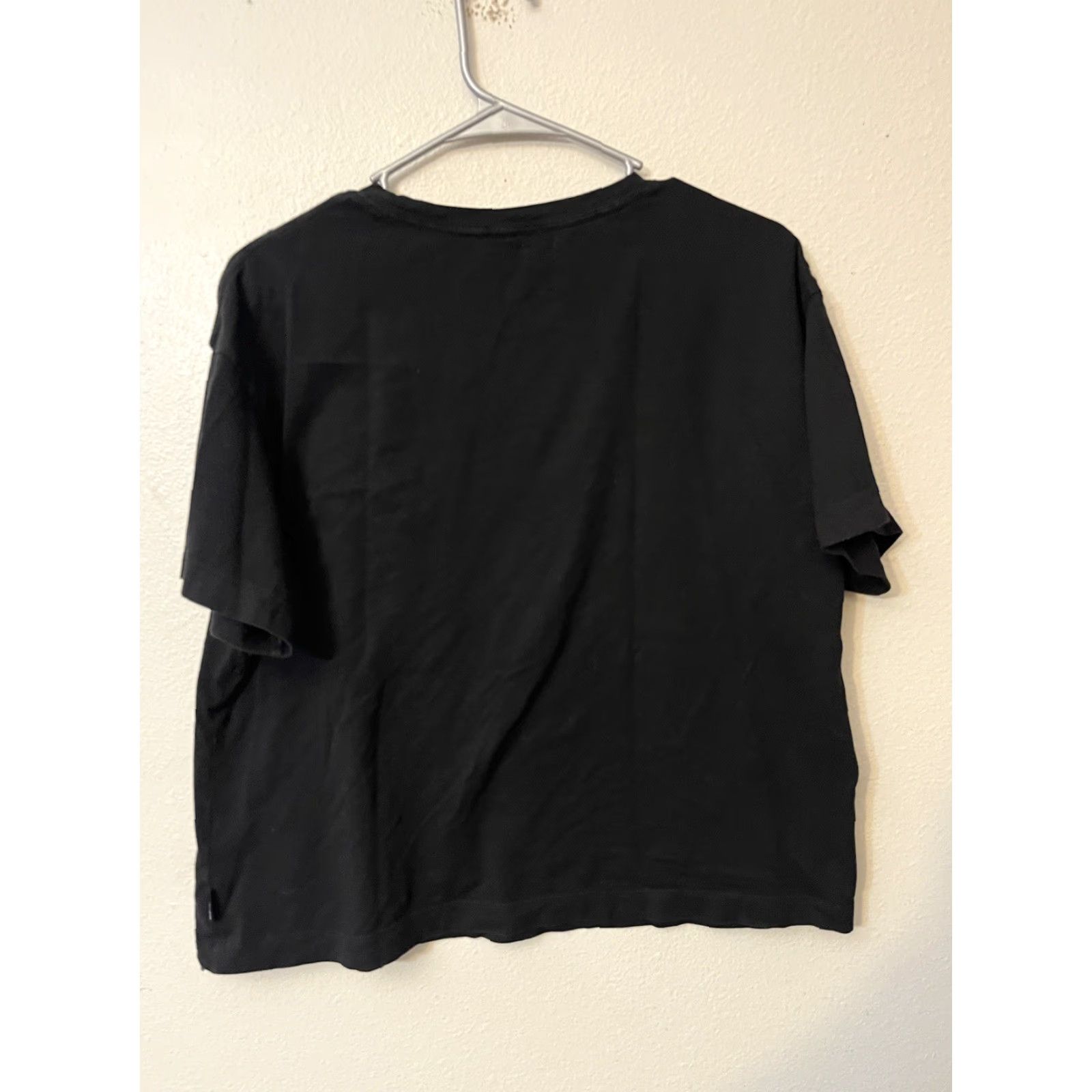 Calvin Klein Calvin Klein T-Shirt Cropped Short Sleeve Boxy Fit Black Size L Womens Size L / US 10 / IT 46 - 3 Thumbnail