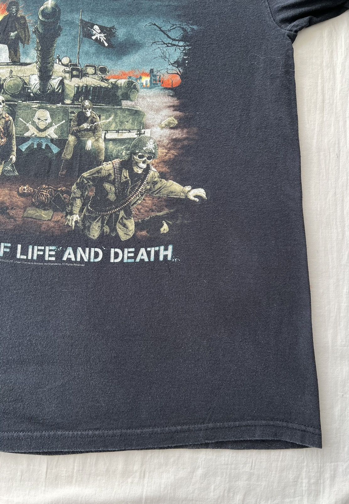 Band Tees Vintage 2006 Iron Maiden A Matter Of Life And Death T-shirt Size US L / EU 52-54 / 3 - 9 Thumbnail
