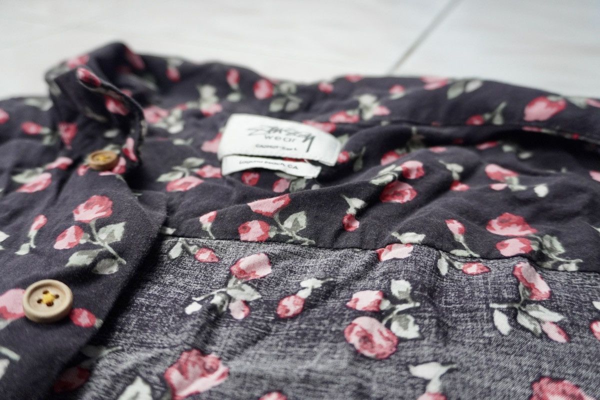 Stussy Stussy button up rayon red roses full printed rare piece Size US L / EU 52-54 / 3 - 14 Thumbnail
