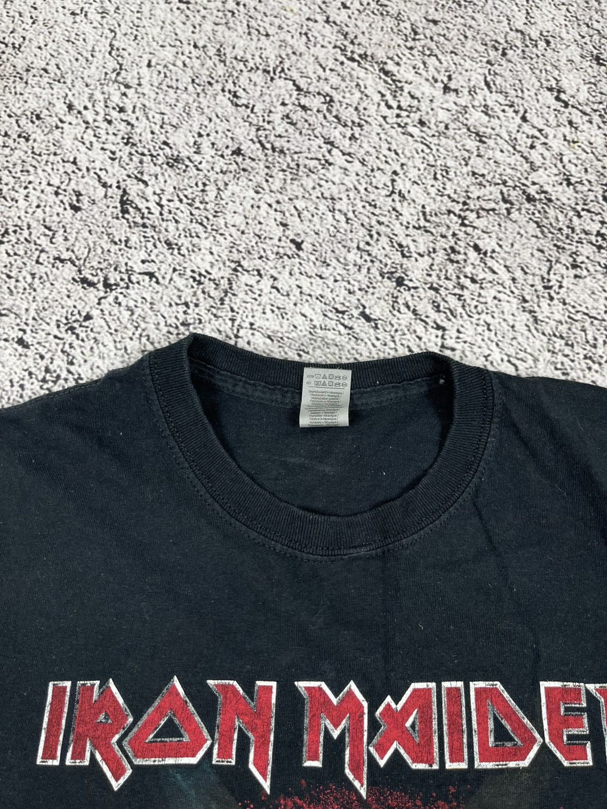 Band Tees Vintage Y2K Iron Maiden rock big logo tee size M Size US M / EU 48-50 / 2 - 5 Thumbnail