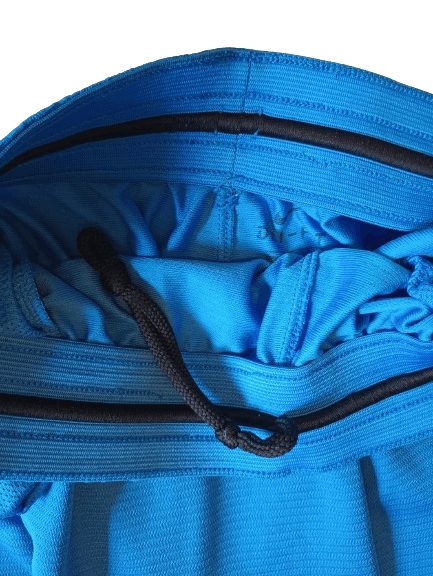 Nike Nike " big swoosh" bicolor training shorts size medium Size US 30 / EU 46 - 4 Thumbnail