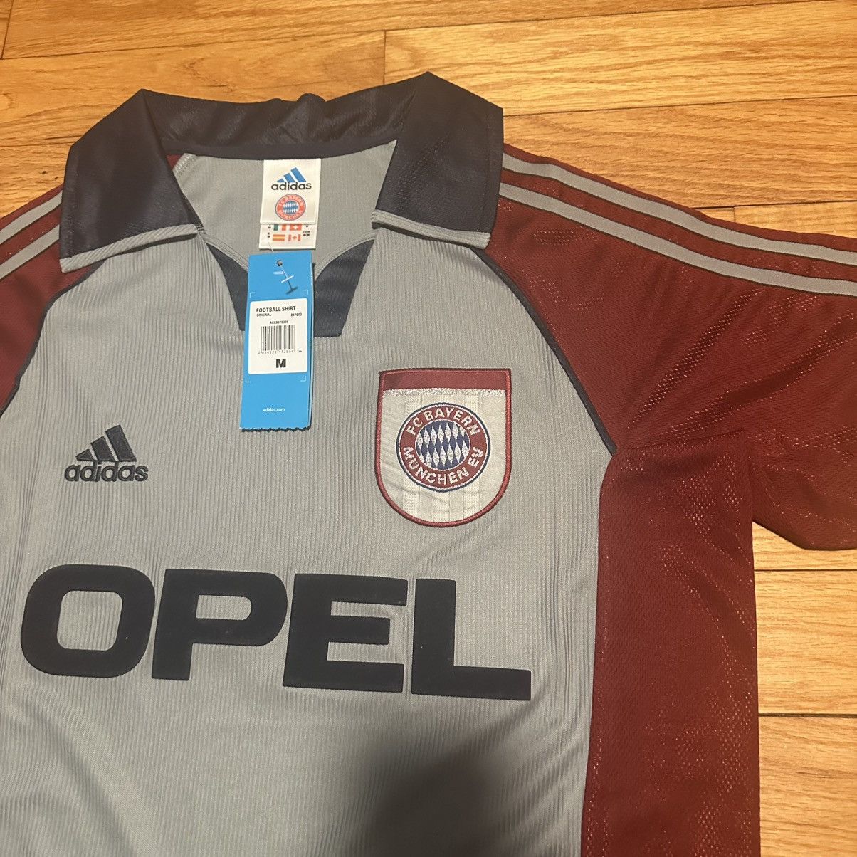 Adidas Adidas FC Bayern Munich 2002-2003 home football kit shirt Size US M / EU 48-50 / 2 - 6 Thumbnail