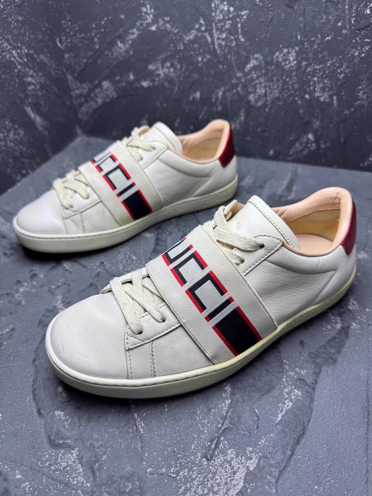Gucci GUCCI Ace Leather Sneakers with Embroidery & Lace-Up Q10 Size US 5.5 / IT 35.5 - 1 Thumbnail