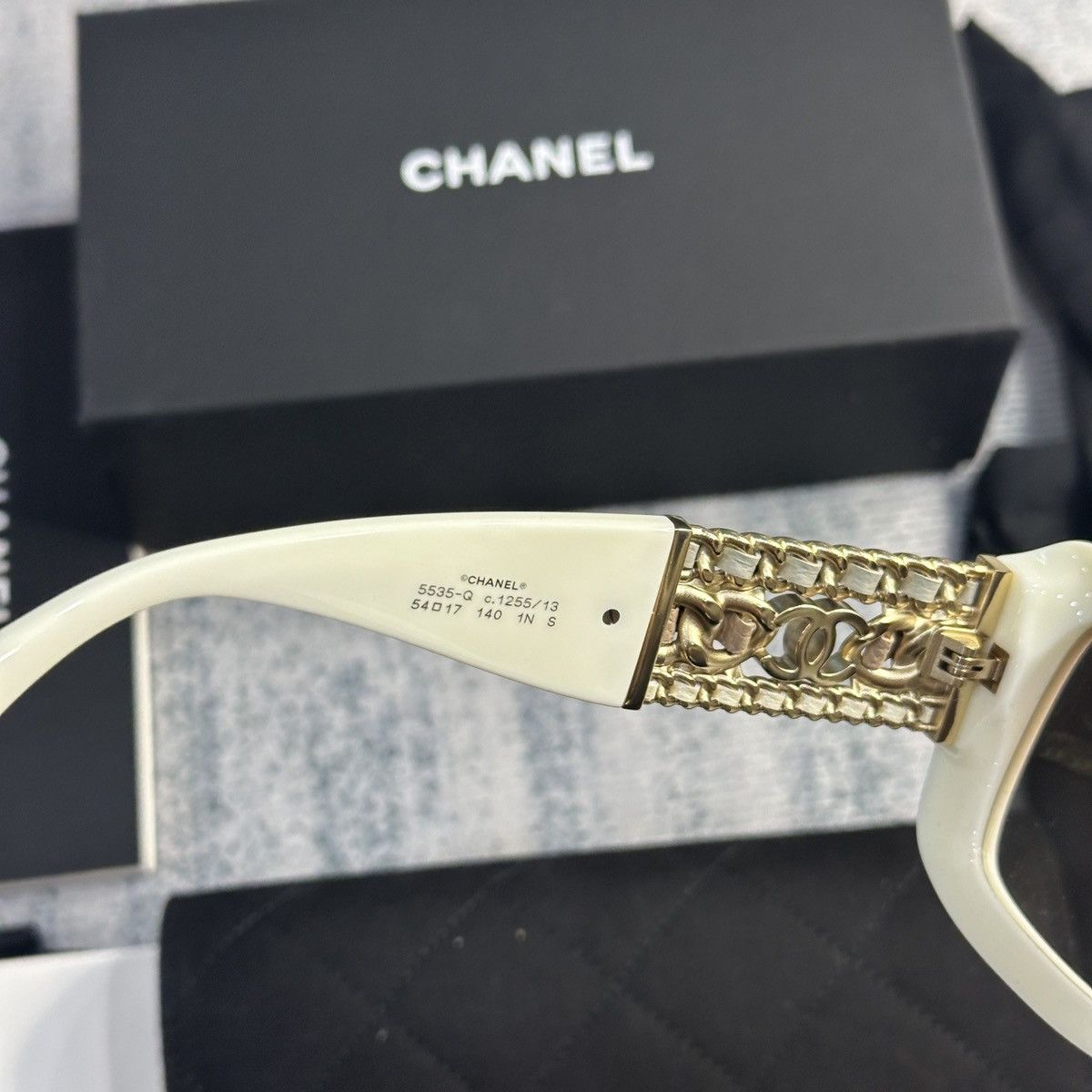 Chanel CHANEL 0CH5535Q 125513 SUNGLASSES Size ONE SIZE - 9 Thumbnail