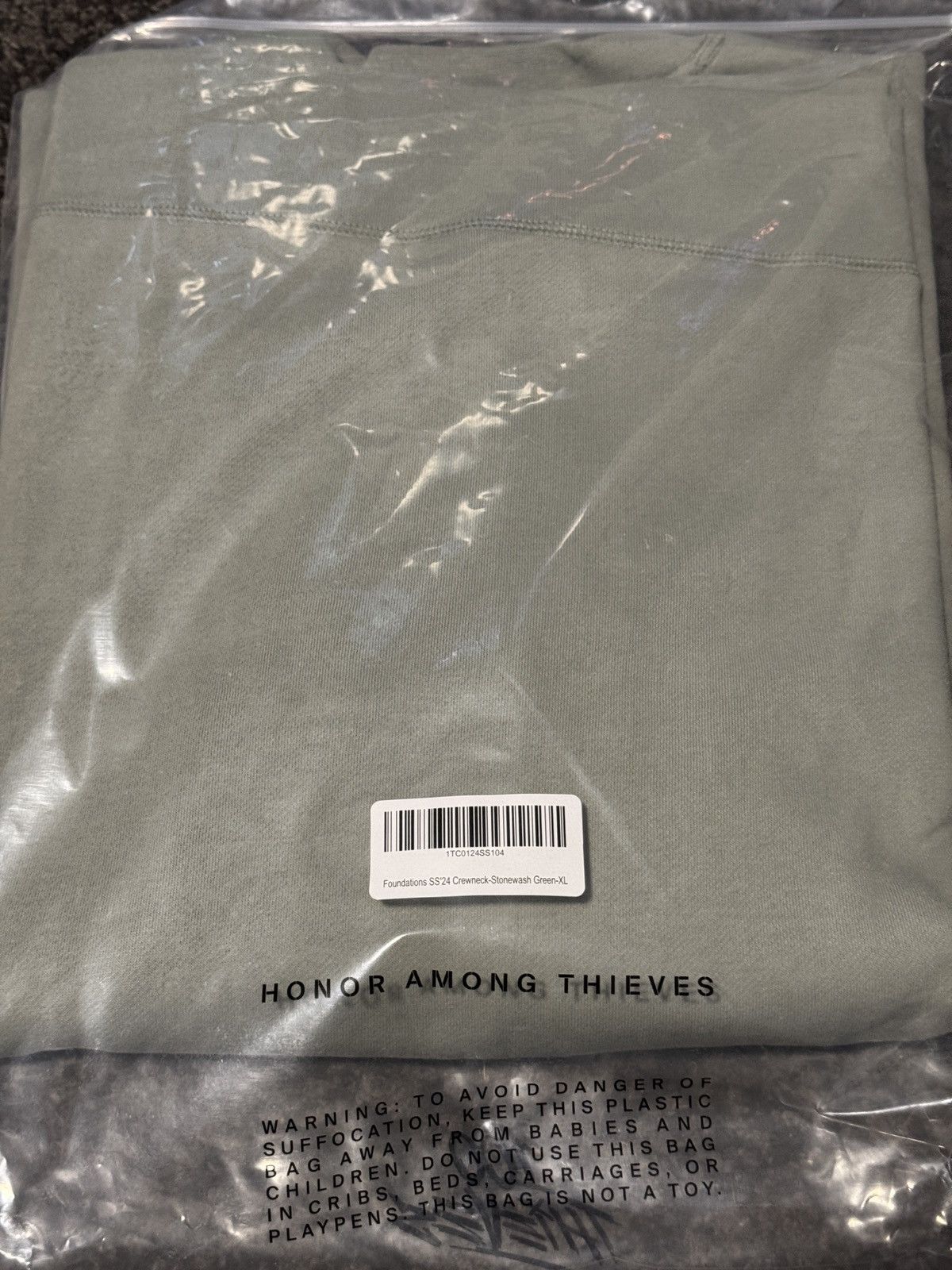 100 Thieves 100 Thieves Foundation crewneck stonewashed green, size XL Size US XL / EU 56 / 4 - 2 Thumbnail