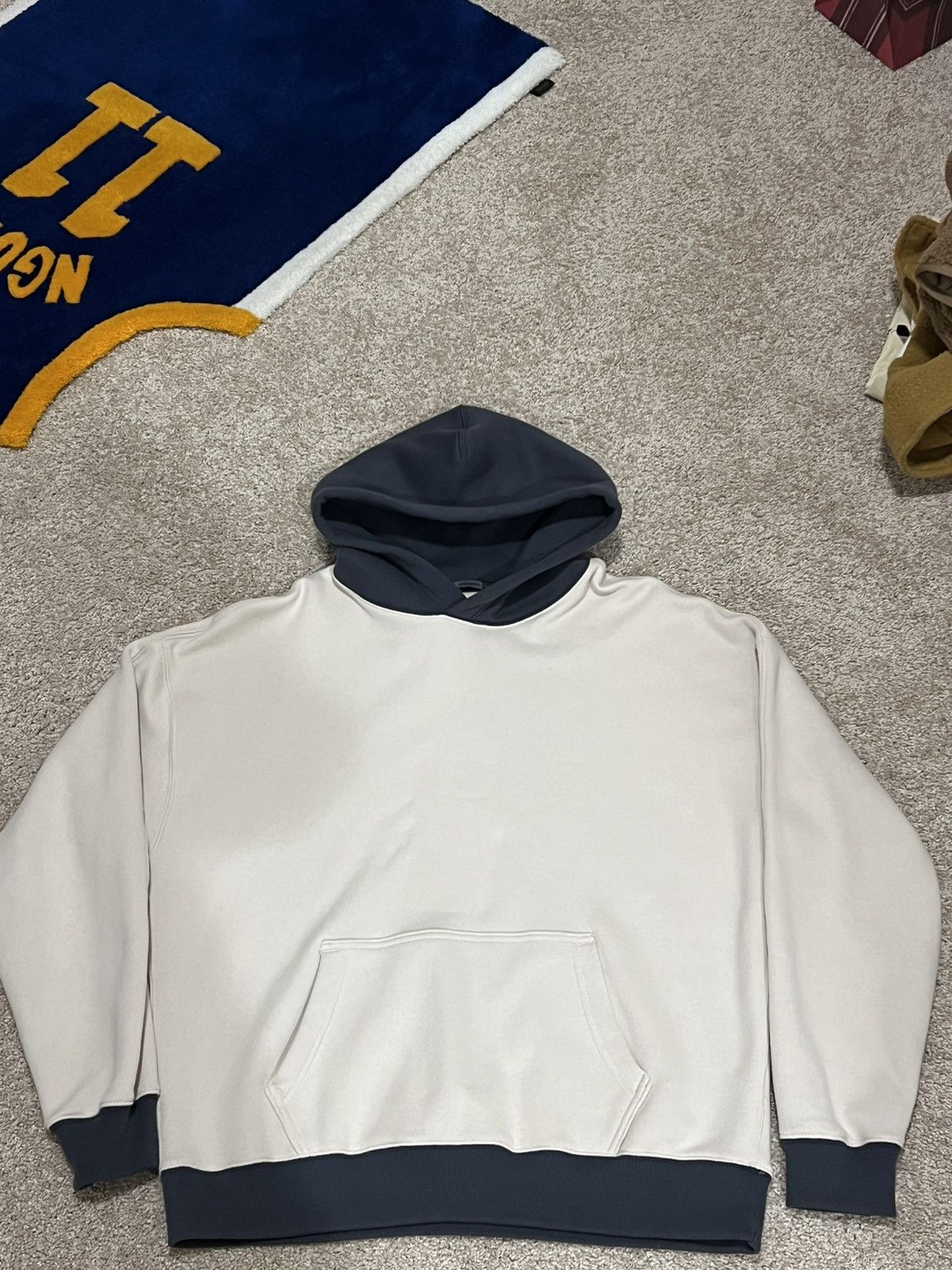 Abercrombie & Fitch Abercrombie & Fitch Two-toned Oversized Hoodie - M Size US M / EU 48-50 / 2 - 1 Thumbnail