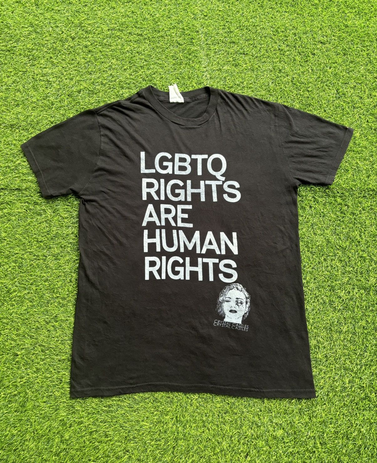Band Tees Vintage Crystal Castles LGBTQ Tshirt Size US XL / EU 56 / 4 - 1 Thumbnail