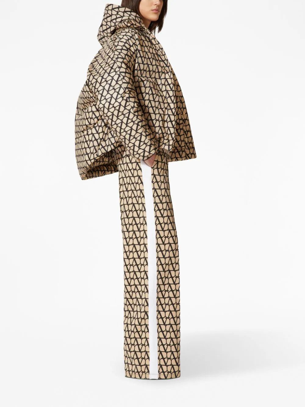 Valentino o1s22i1n0924 Oversized Puffer Jacket in Black & Beige Size S / US 4 / IT 40 - 2 Thumbnail