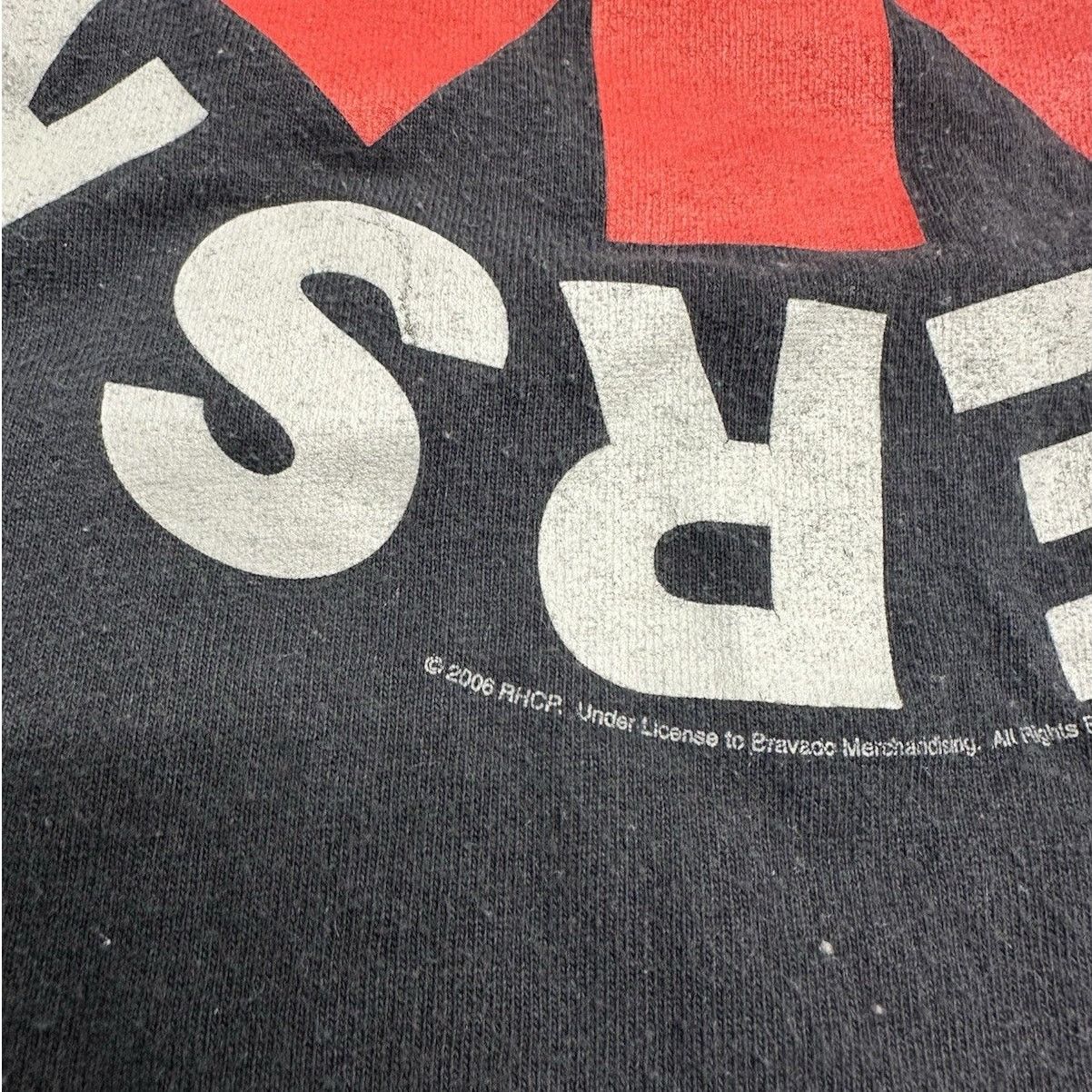 Band Tees × Hanes Red Hot Chili Peppers T Shirt Size M 2006 Band Tee Size US M / EU 48-50 / 2 - 3 Thumbnail