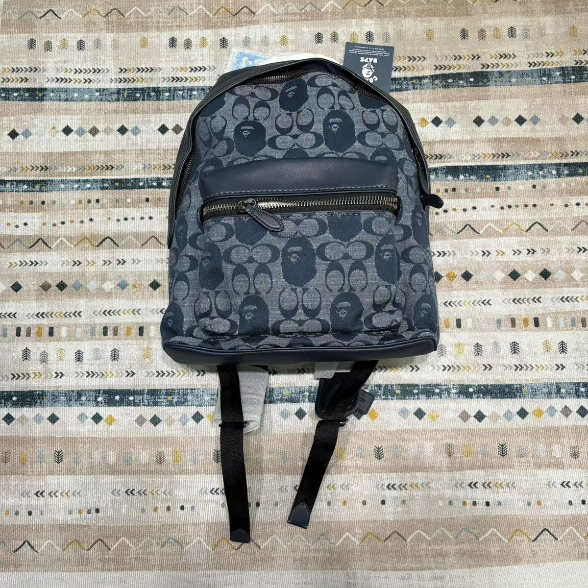 【もう手に入らない！？】BAPE×COACH ボディバッグ Coach x Bape Rivington Belt Bag 7 Signature Canvas With Ape Head