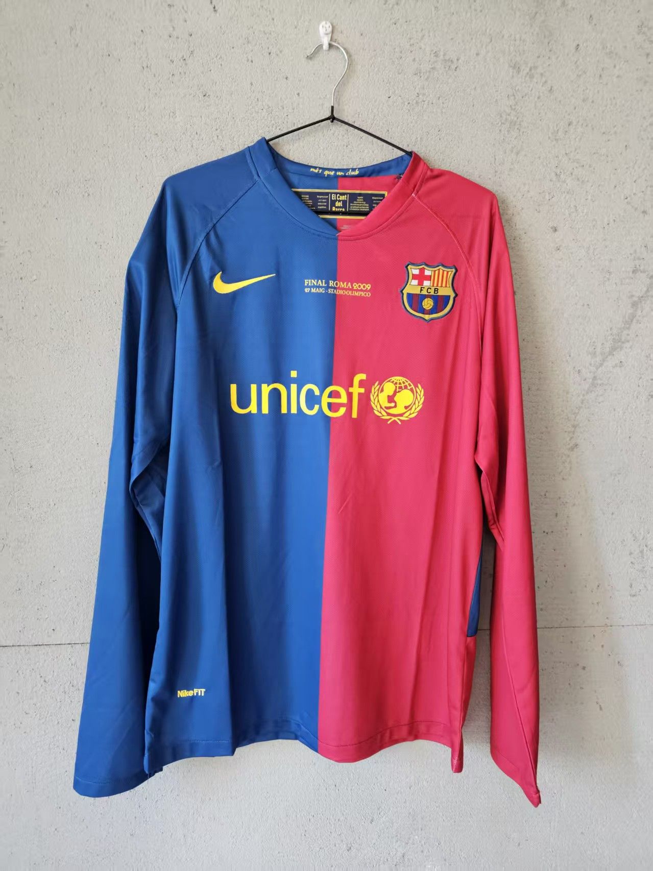 Other 2006 Barcelona #10 Messi Jersey Size US S / EU 44-46 / 1 - 2 Thumbnail