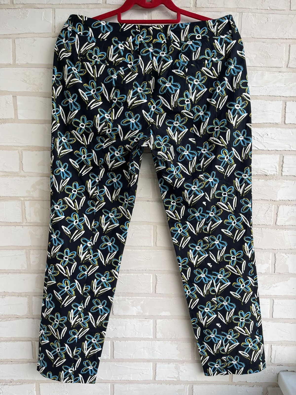 Prada Prada floral women’s pants size 42 Size 28" / US 6 / IT 42 - 4 Thumbnail