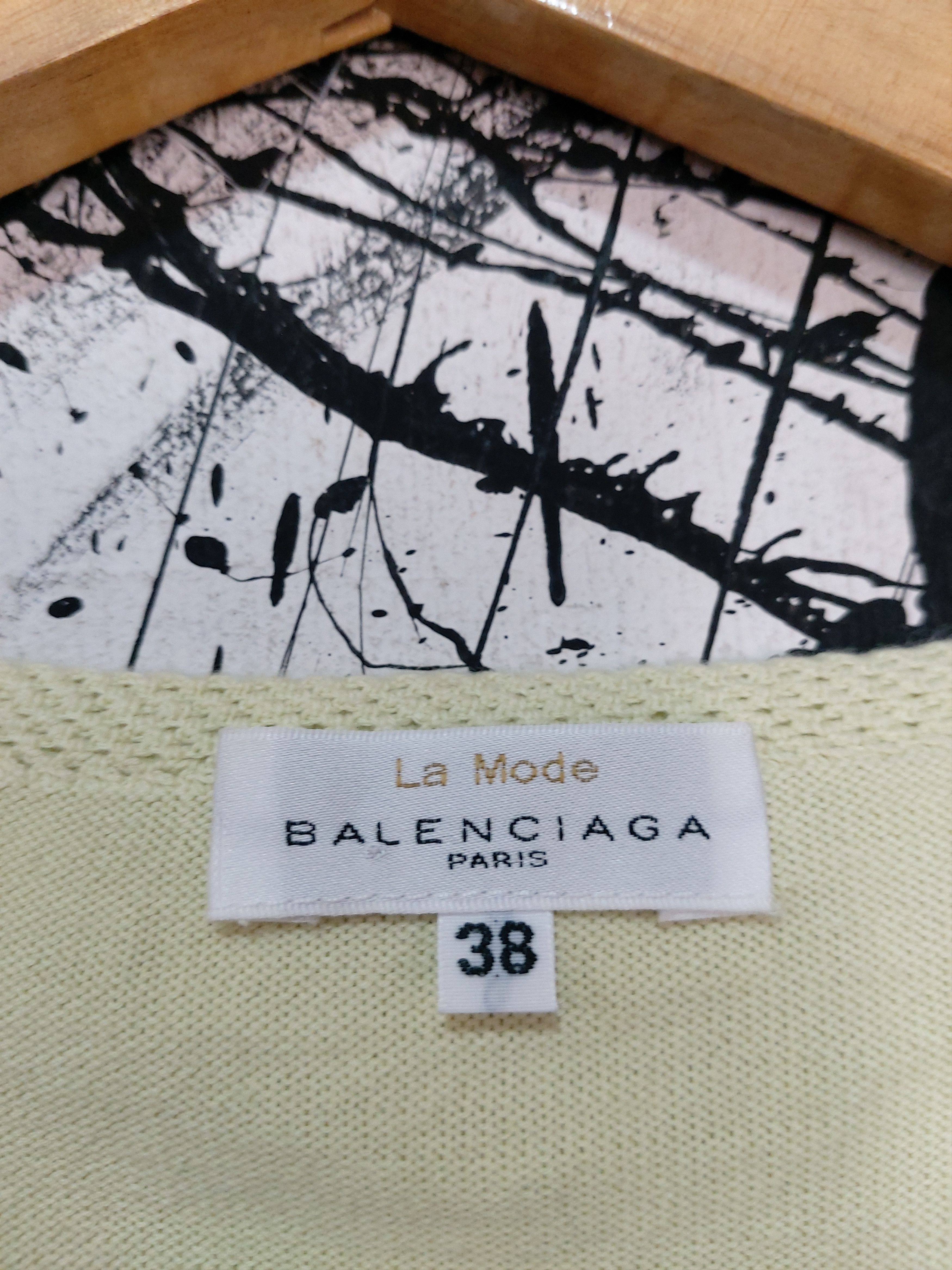 Balenciaga BALENCIAGA PARIS V NECK LACE TEE Size S / US 4 / IT 40 - 4 Thumbnail