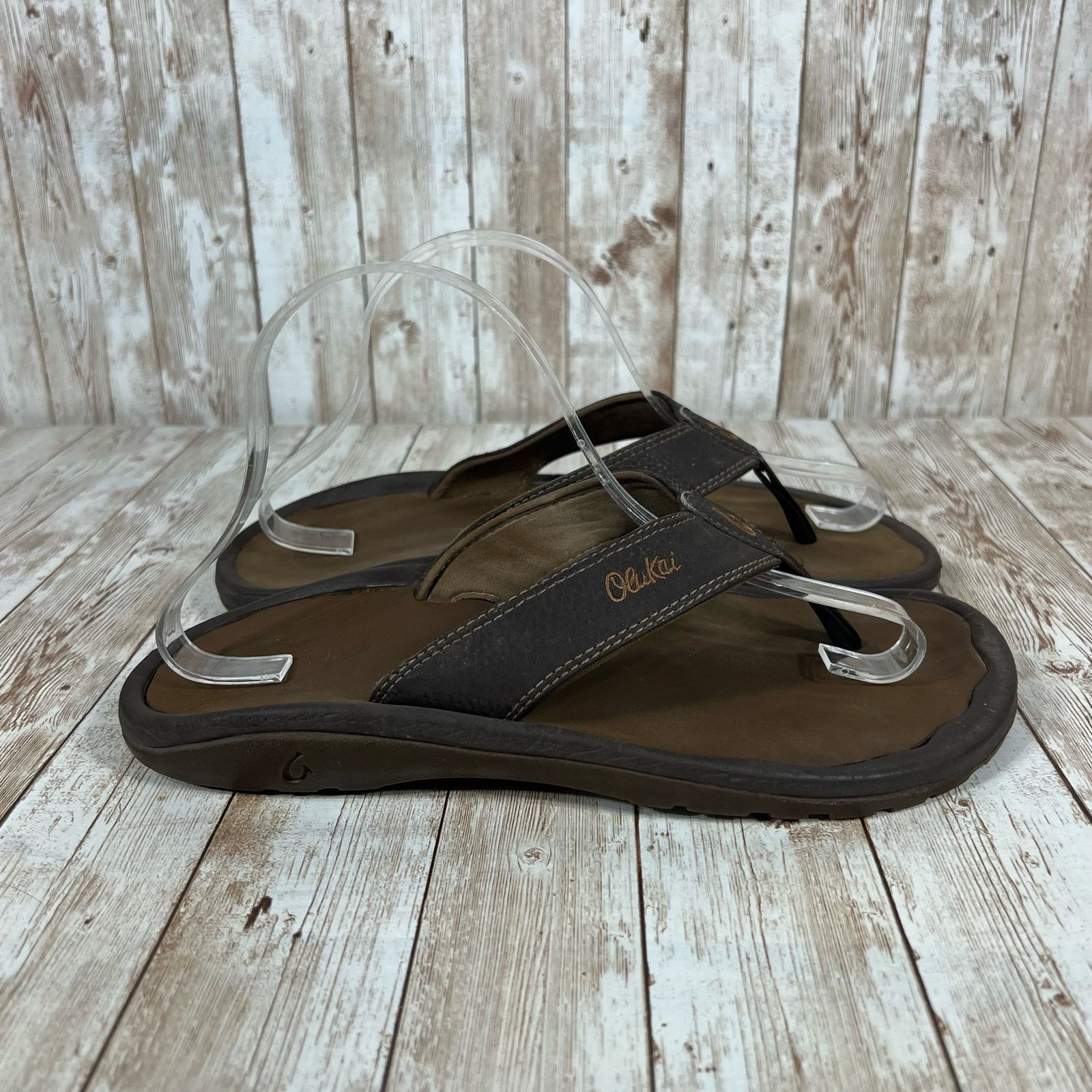 Olukai Olukai flip flops leather brown Mens 8 Size US 8 / EU 41 - 1 Thumbnail