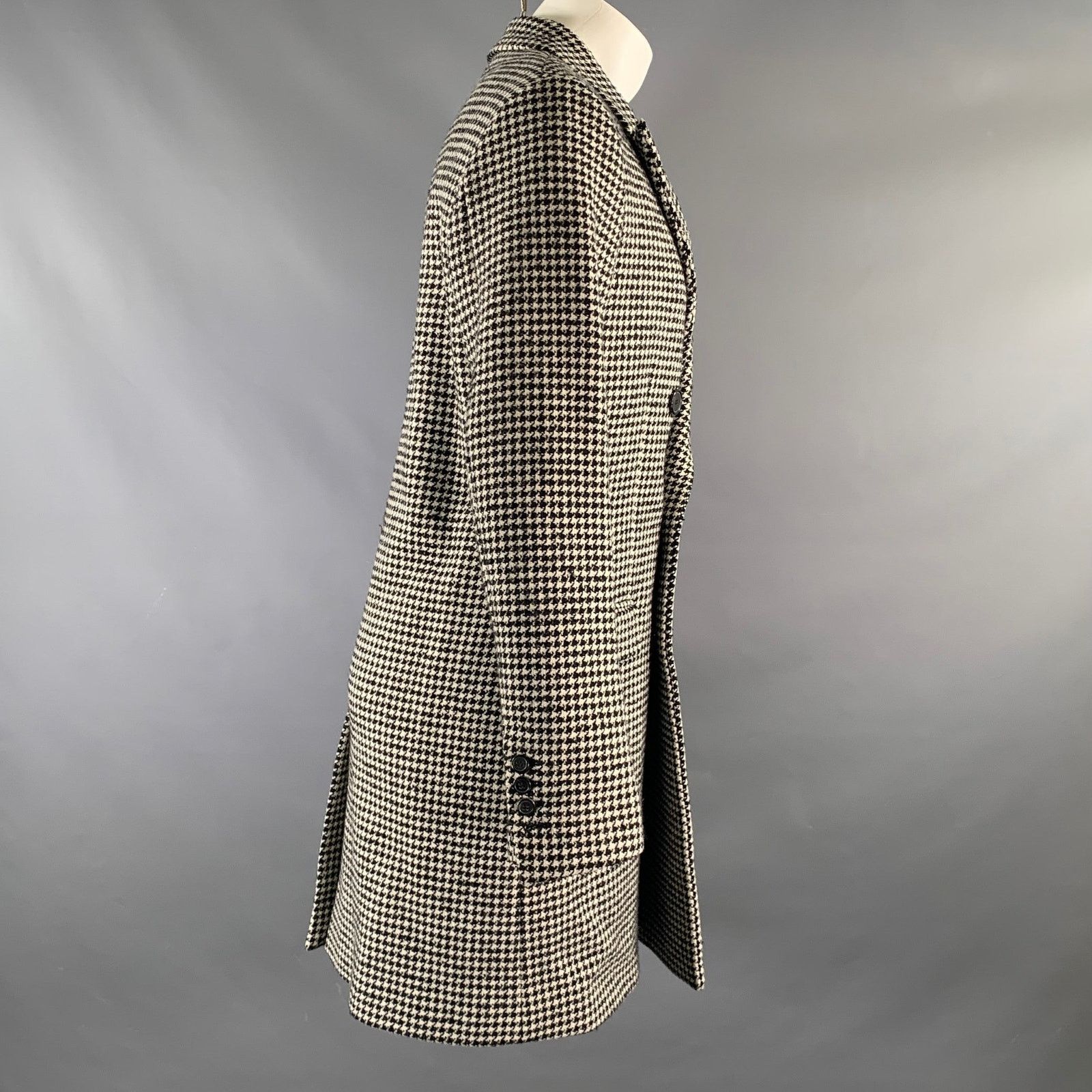 AMI Size 38 Black White Houndstooth Wool Coat Size US L / EU 52-54 / 3 - 2 Thumbnail