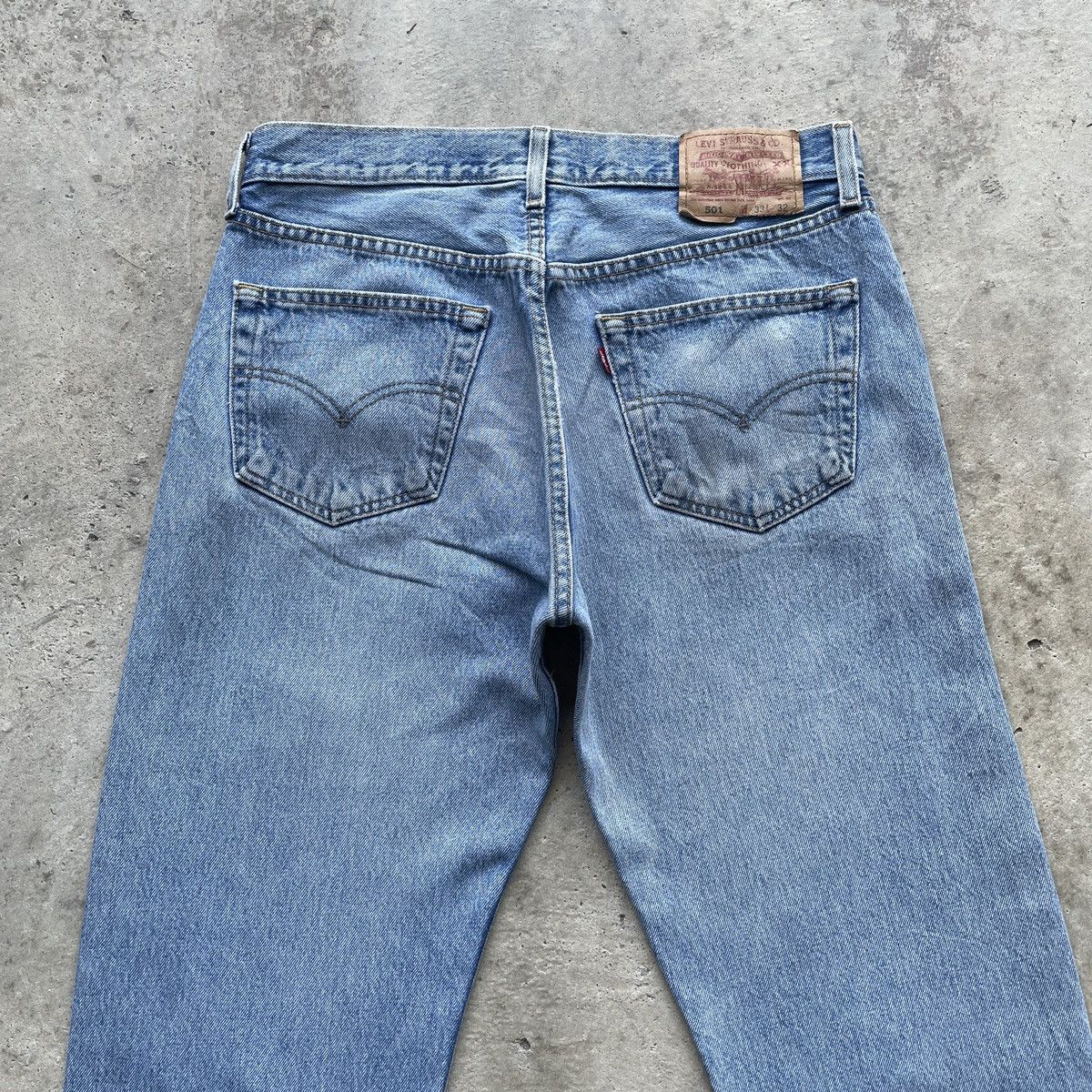 Jean × Levi's × Vintage Vintage Levi’s 501 Straight Faded Distressed Jeans Pants W32 Size US 32 / EU 48 - 13 Thumbnail