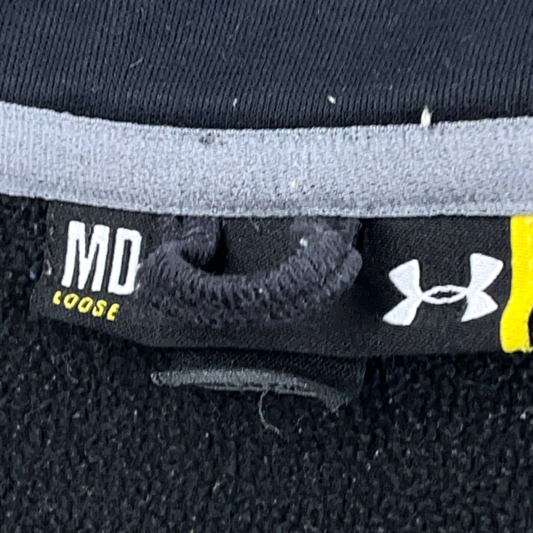 Under Armour Under Armour Jacket Men Medium Black Full Zip Track Jacket Sports Mens Regular Black 2000s Size US M / EU 48-50 / 2 - 5 Thumbnail
