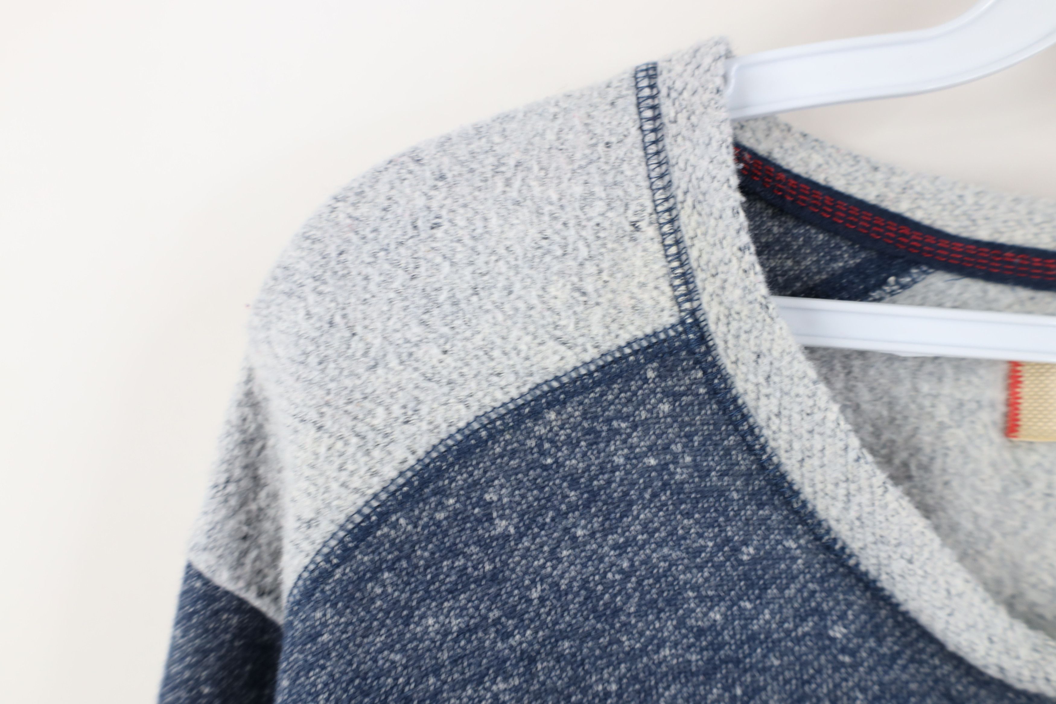 Tommy Bahama Vintage Tommy Bahama Soft Knit Fleece Lined Sweatshirt Blue Size US L / EU 52-54 / 3 - 9 Thumbnail