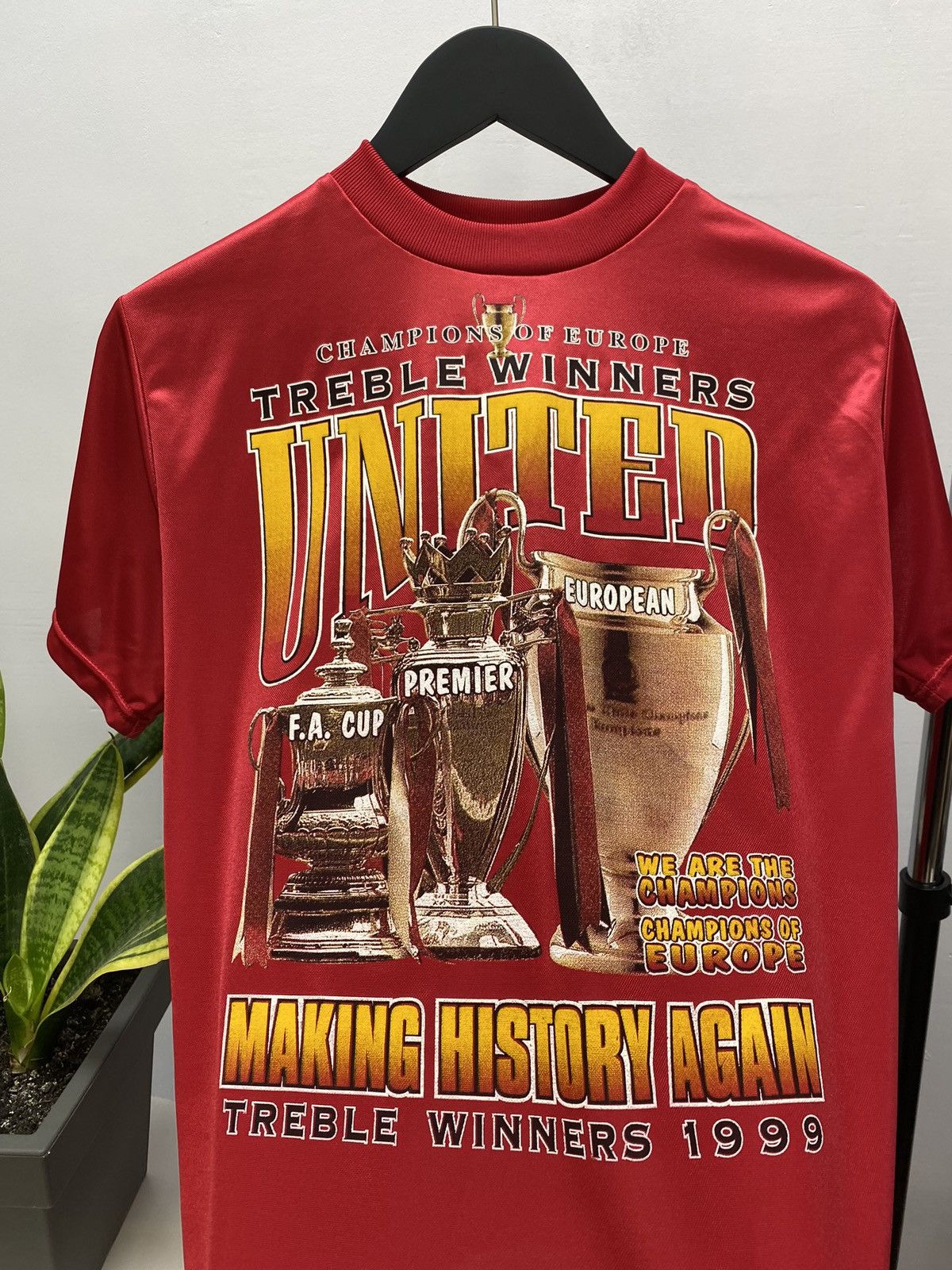 Vintage 1999 Manchester United Treble Winner T-Shirt Size US M / EU 48-50 / 2 - 9 Thumbnail