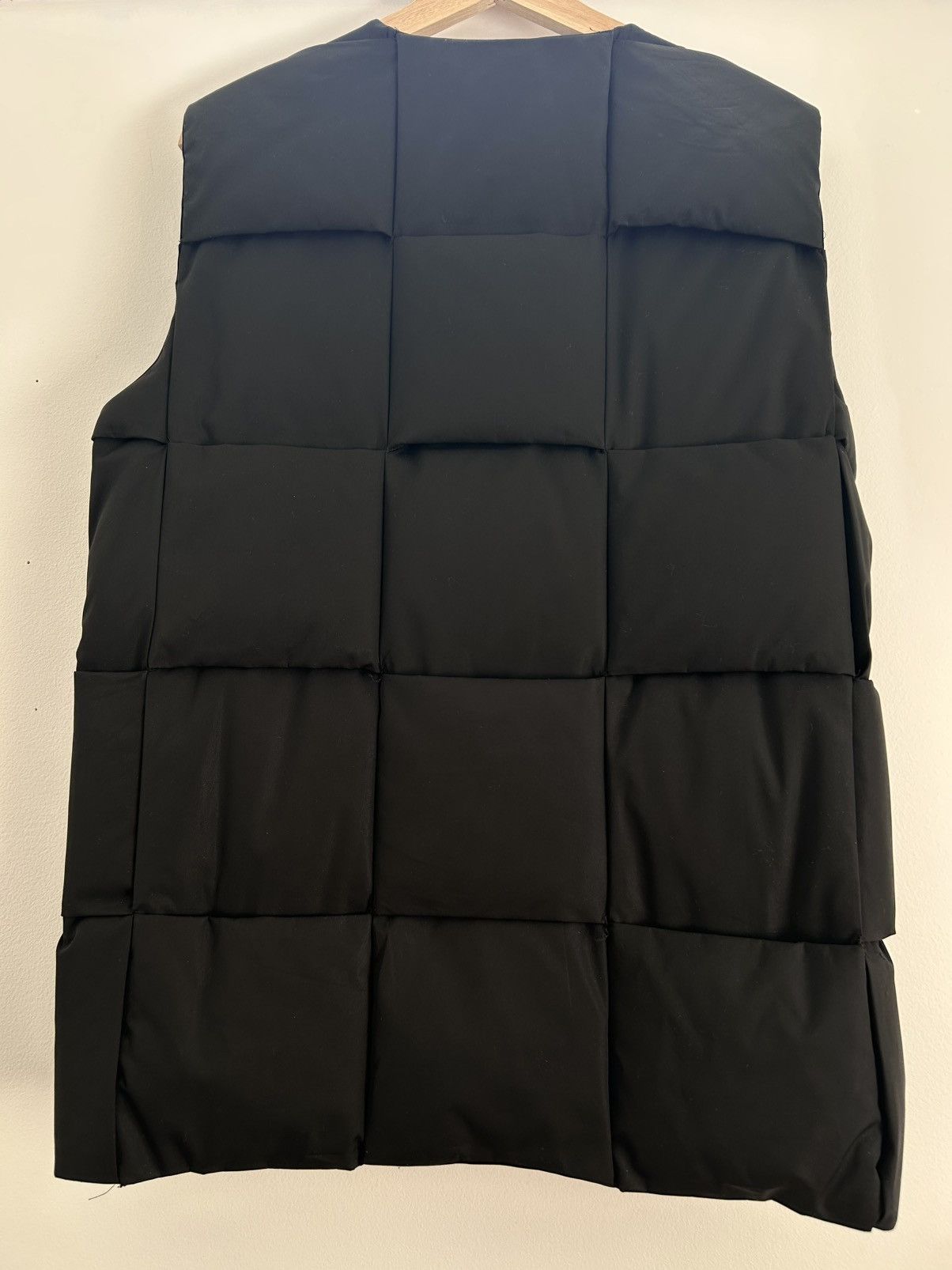 Bottega Veneta Bottega Veneta Fall 2020 Black Intrecciato Puffer Vest Size US XS / EU 42 / 0 - 2 Thumbnail