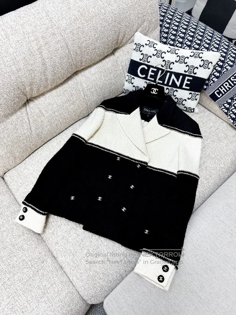 Chanel Chanel 20A black and white colour block long-sleeved braid Size XS / US 0-2 / IT 36-38 - 4 Thumbnail