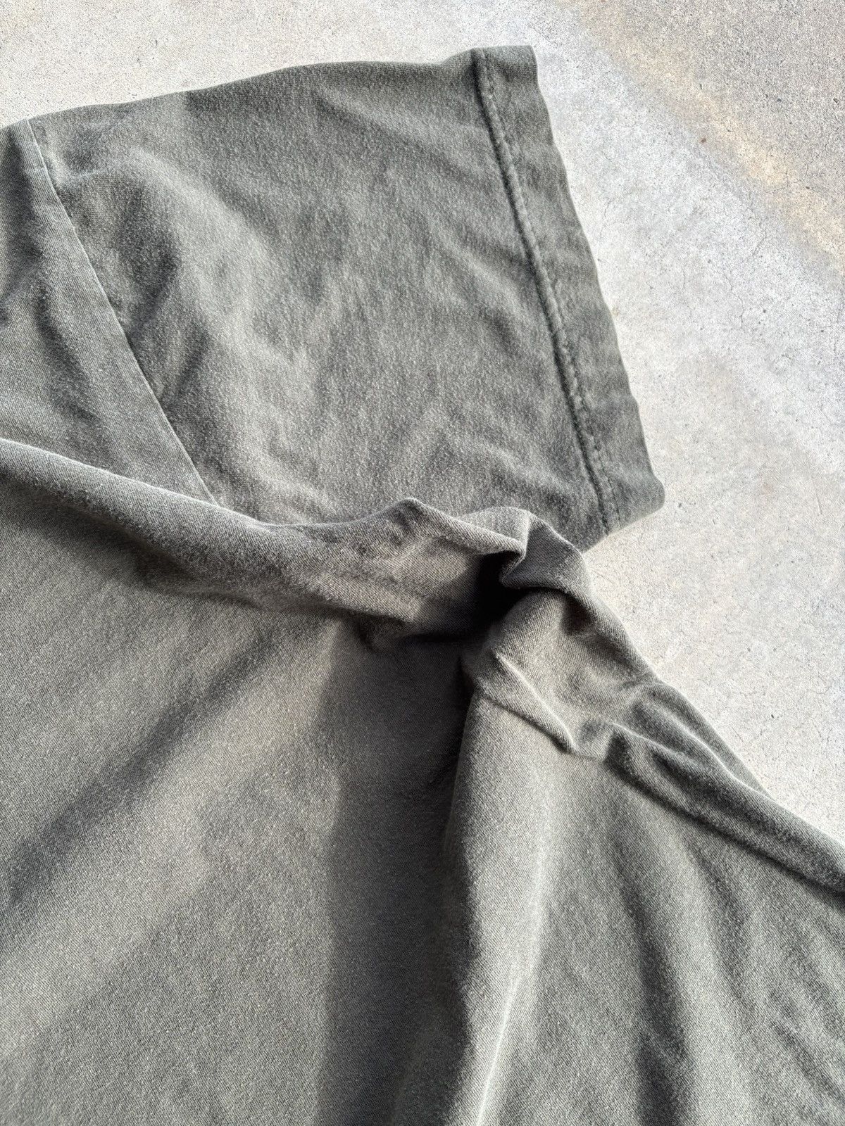 Other Vintage Faded Olive Amsterdam Grunge Avant Garde Tee Size US XL / EU 56 / 4 - 5 Thumbnail