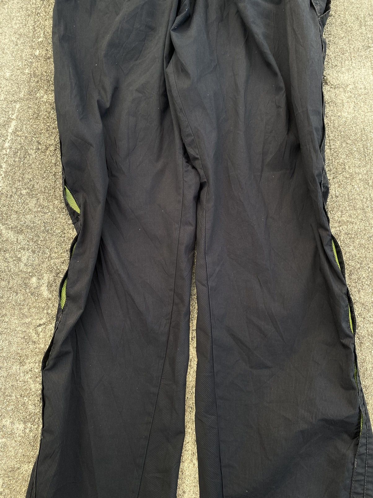 Oakley Vintage Oakley Casual Pants Size US 31 - 13 Thumbnail