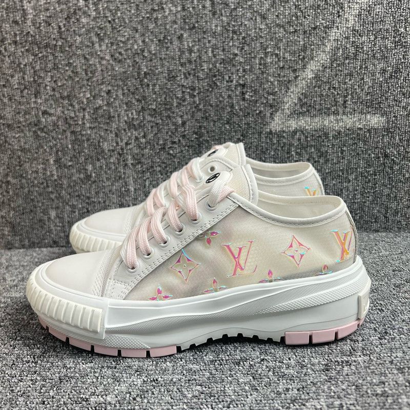 Louis Vuitton Louis Vuitton Stylish Low-Top Sneakers for Women 0079 Size US 6 / IT 36 - 1 Thumbnail