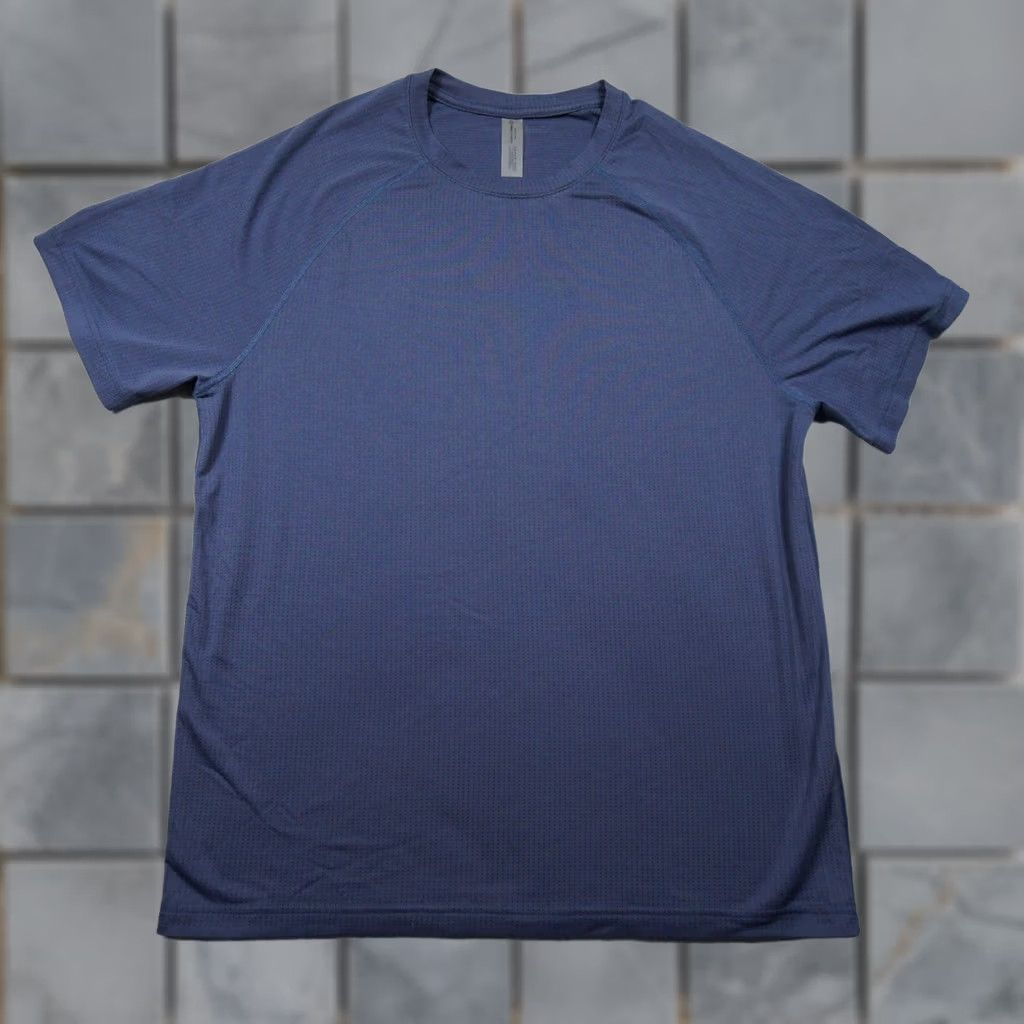 Outdoor Voices Outdoor Voices Shirt Large Blue Short Sleeve Gym Active Workout Training Mens Size US L / EU 52-54 / 3 - 1 Thumbnail