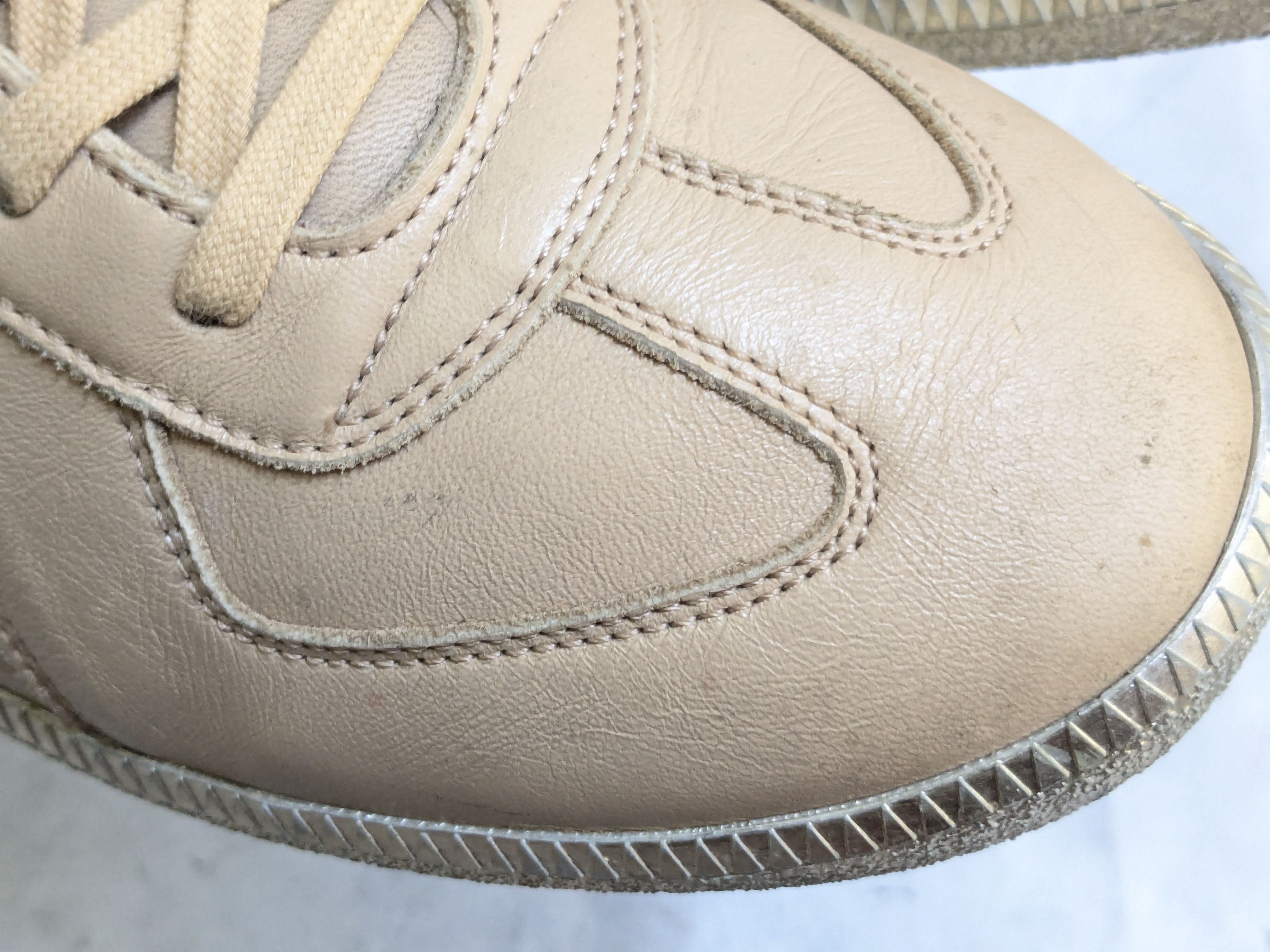 Maison Margiela Maison Margiela Replica GAT Silver 11 44 Low Tops Leather Size US 11 / EU 44 - 19 Thumbnail