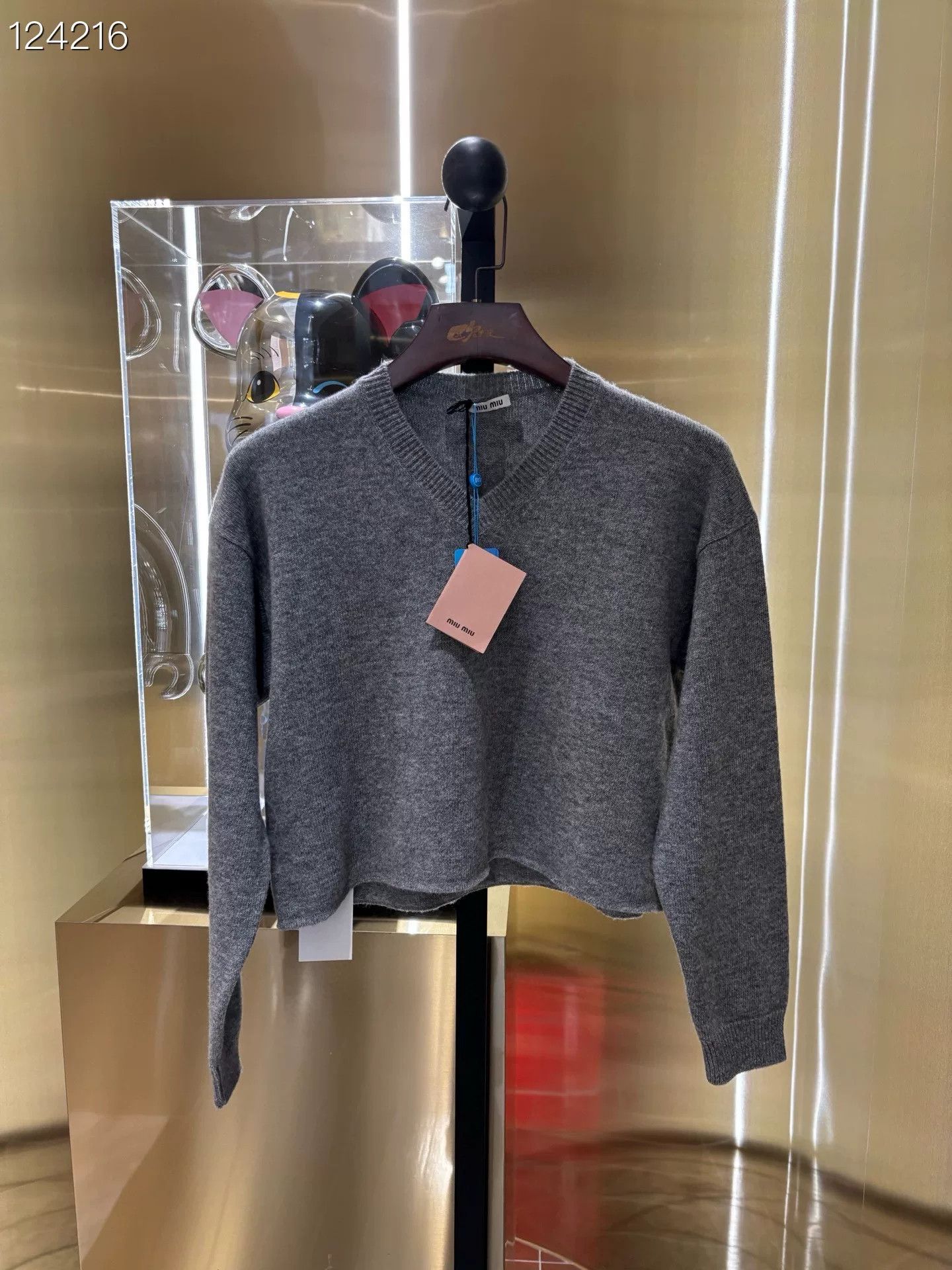 Miu Miu Miu Miu Gray Short Wool Sweater Size M / US 6-8 / IT 42-44 - 1 Thumbnail