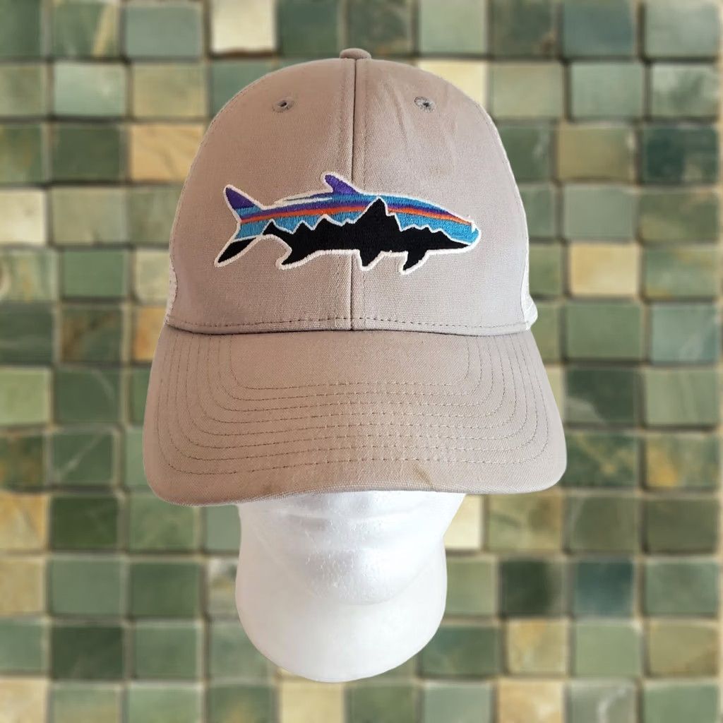Patagonia Patagonia LoPro Trucker Hat Cap Fitz Roy Tarpon Adjustable Snapback Adult Size ONE SIZE - 1 Thumbnail