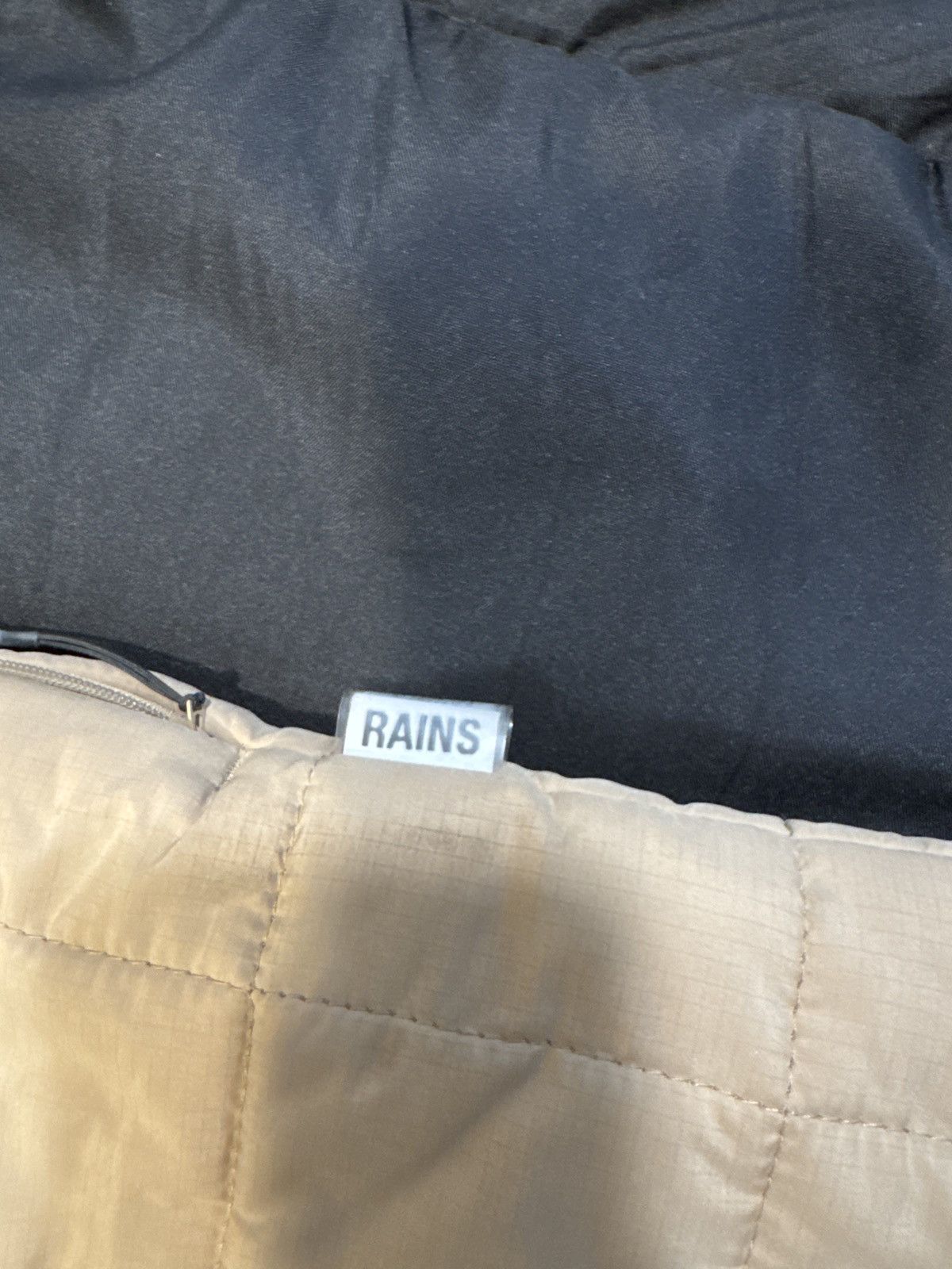 Rains Rains Shorts Size US 32 / EU 48 - 3 Thumbnail