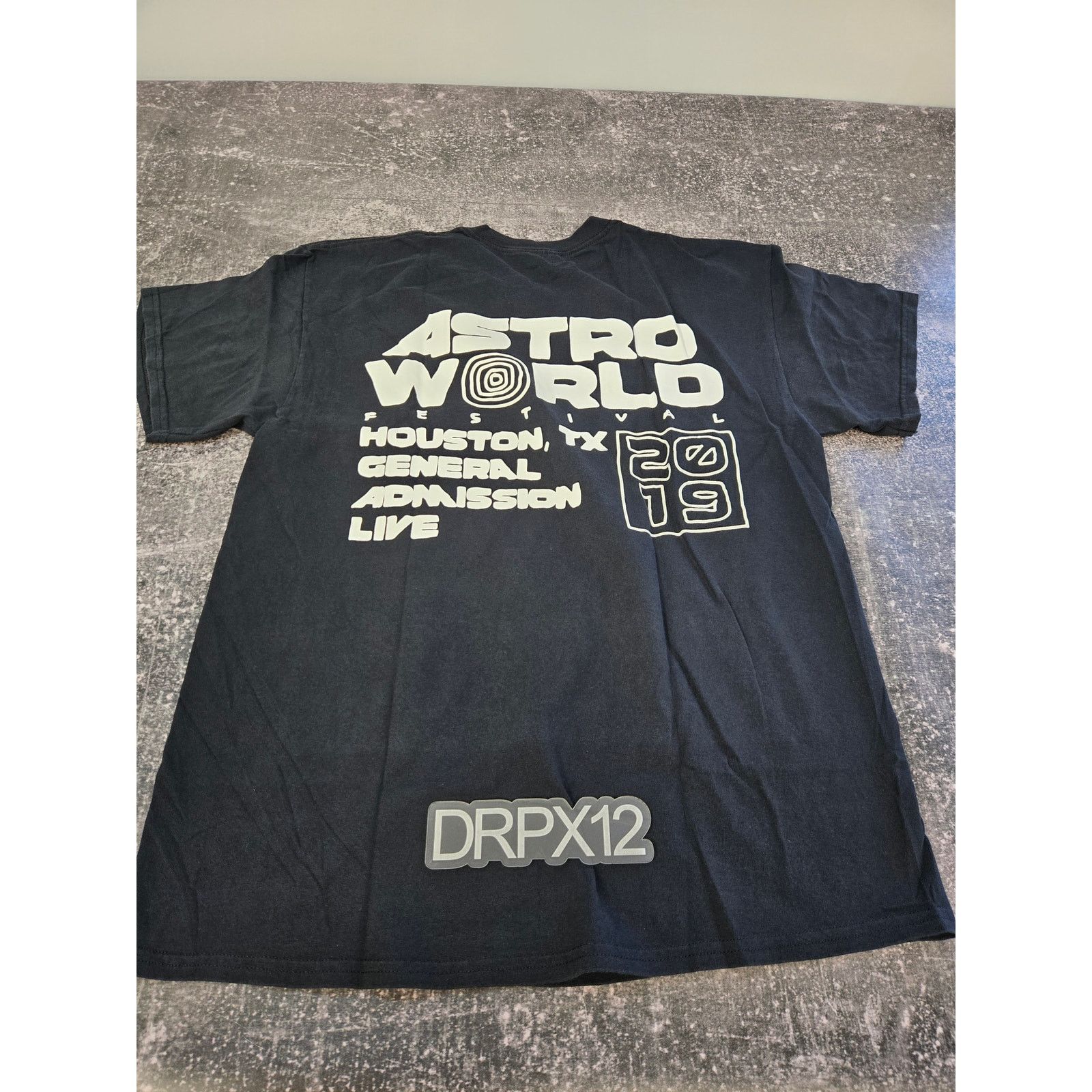 Travis Scott Travis Scott Astroworld STAFF Tee Size Medium NEW Size US M / EU 48-50 / 2 - 2 Thumbnail