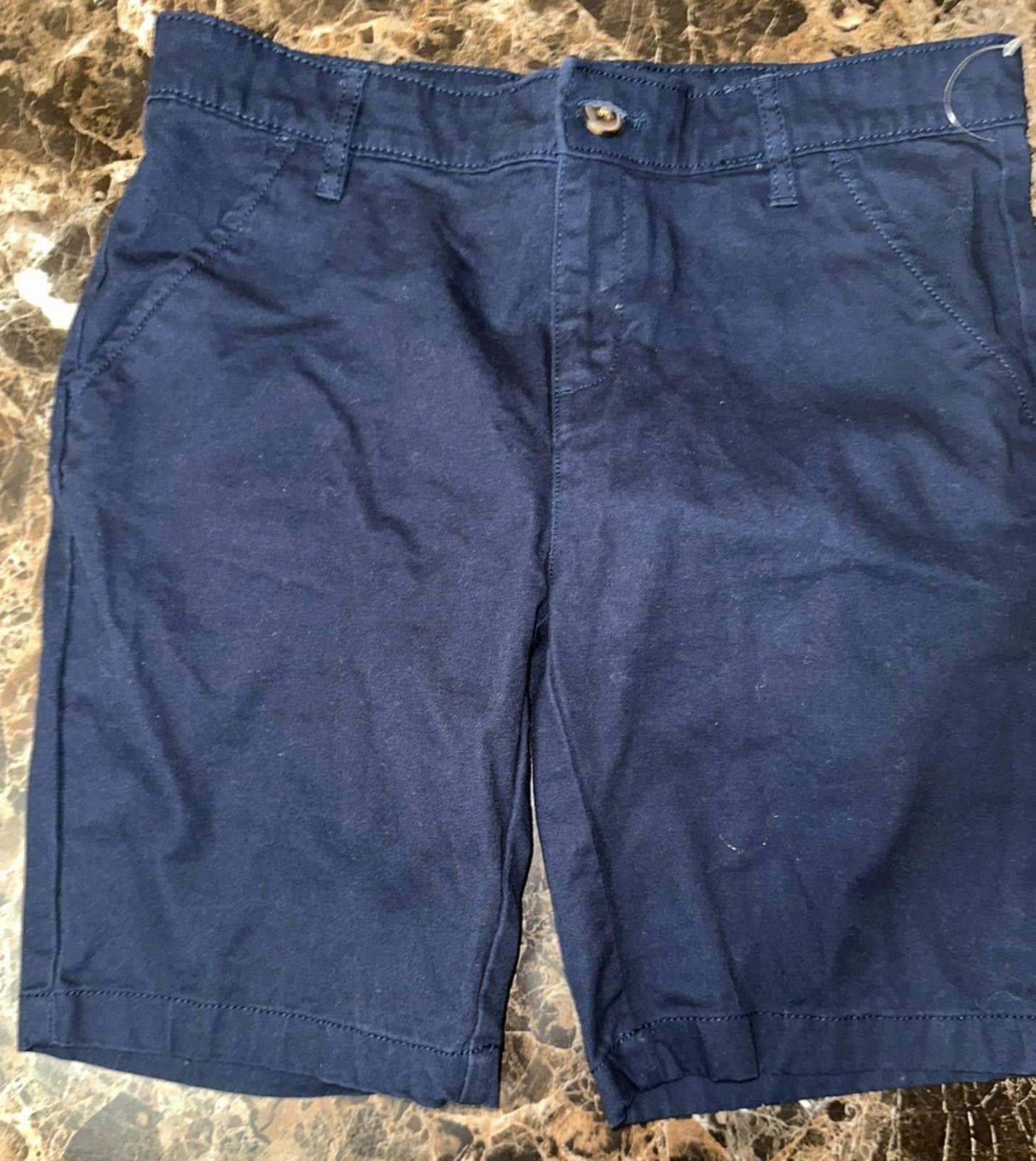 Old Navy Old Navy Bermuda Stretch Shorts Youth 16 Navy Casual Size US 26 / EU 42 - 1 Thumbnail