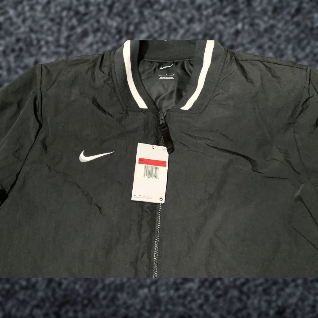 Nike Nike Jacket Coat Mens Large Black Longline Insulated Quilted Bomber DC8335-060 Zip Parka Casual Travel Size US L / EU 52-54 / 3 - 1 Thumbnail
