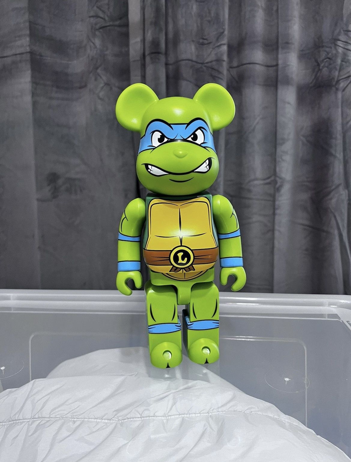 image of Medicom Bearbrick x Medicom Toy Leonardo Bearbrick in Green, Men's