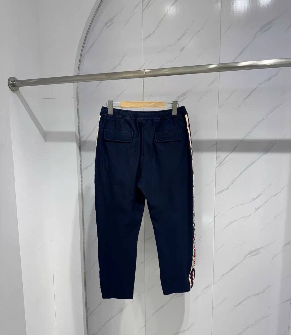 Gucci GUCCI casual trousers with side stripes and logo Size US 36 / EU 52 - 2 Thumbnail