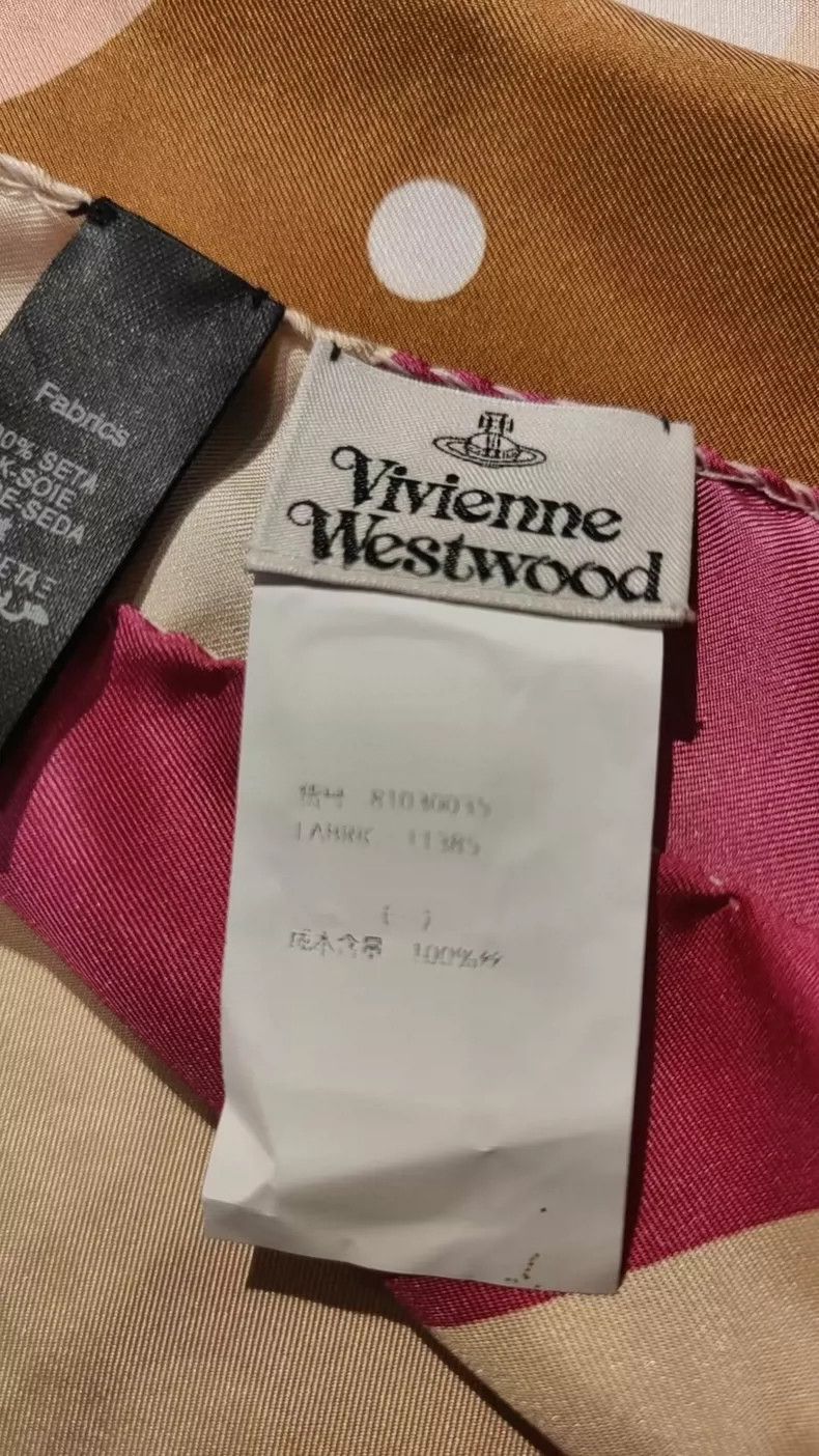 Vivienne Westwood Vivienne Westwood The lady is generous with her cards Size ONE SIZE - 6 Thumbnail
