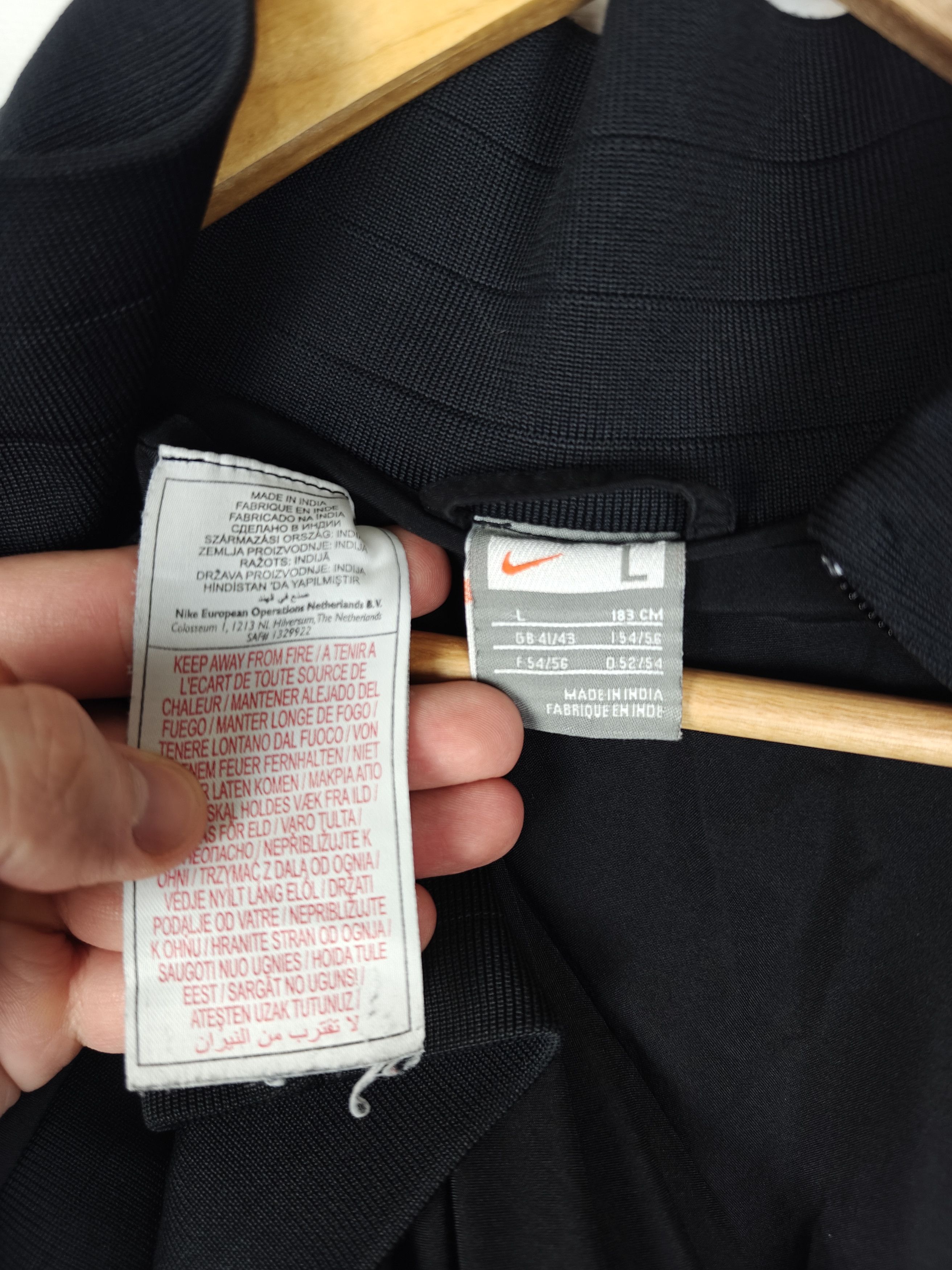 Nike Nike x Juventus Track Top Zip Jacket Black VTG size L Size US L / EU 52-54 / 3 - 10 Thumbnail