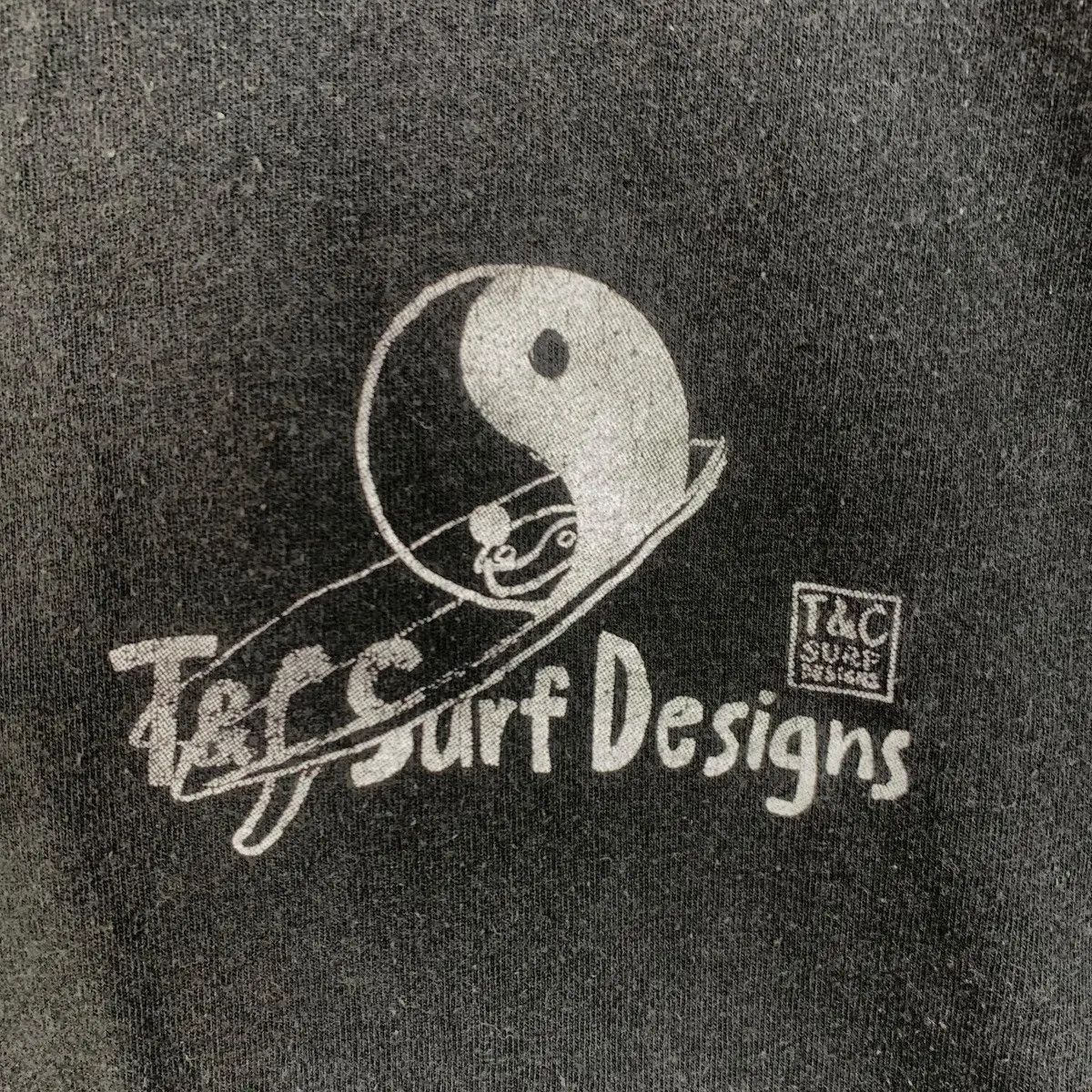Vintage Vintage T&C SURF One More Wave Fireworks Tee Shirt Size US XXL / EU 58 / 5 - 4 Thumbnail