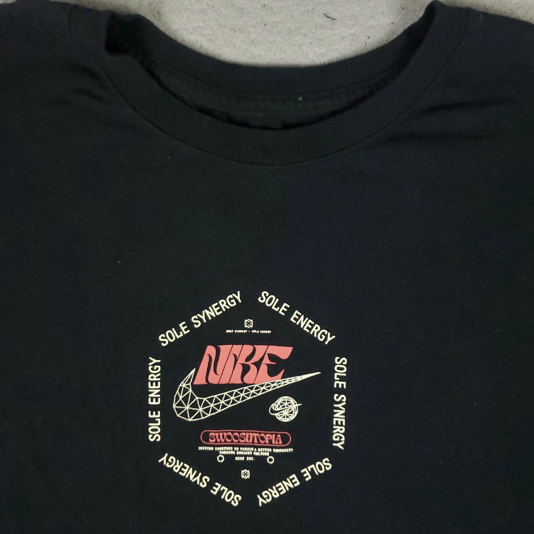 Nike Nike T-Shirt Mens XL Black Swoosh Casual Short Sleeve Sports Size US XL / EU 56 / 4 - 2 Thumbnail