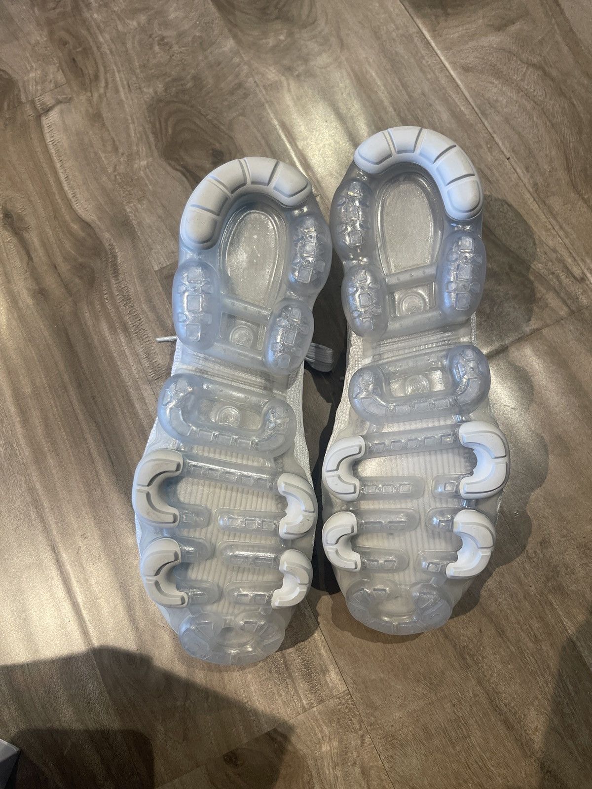 Nike Nike Air Size US 12 / EU 45 - 2 Thumbnail
