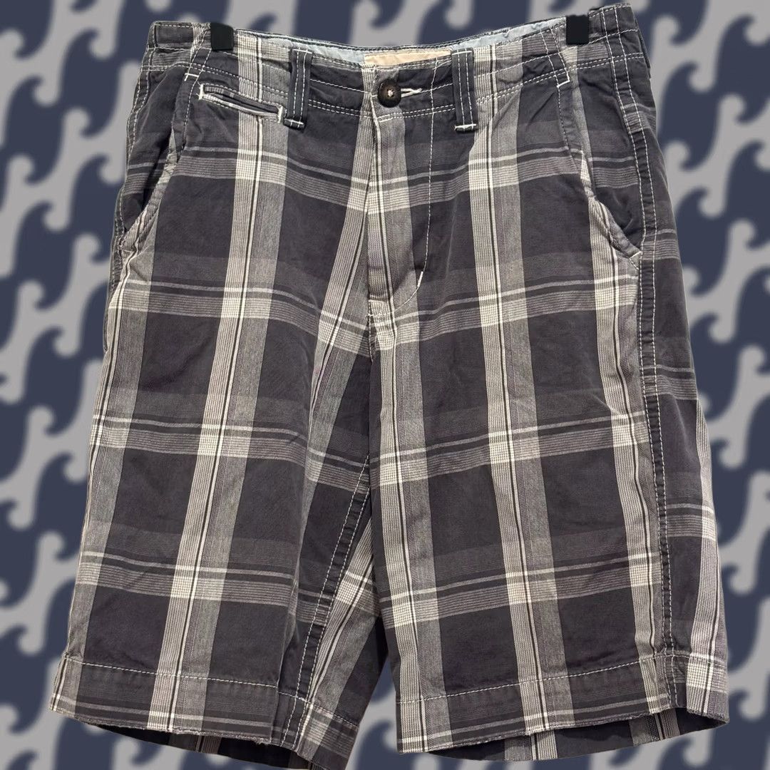 American Eagle Outfitters Mens Grey Plaid Cargo Shorts Size 31