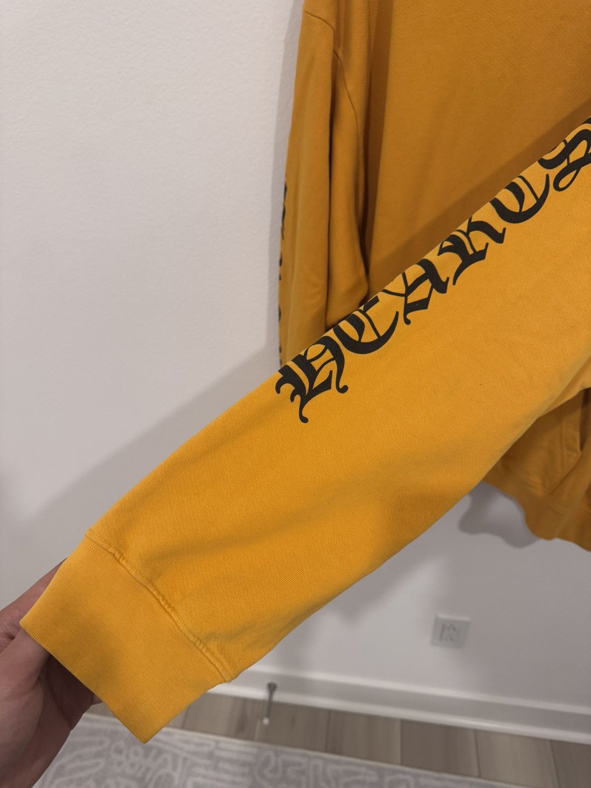 Chrome Hearts Chrome hearts Gold vertical logo hoodie Size US XXL / EU 58 / 5 - 4 Thumbnail