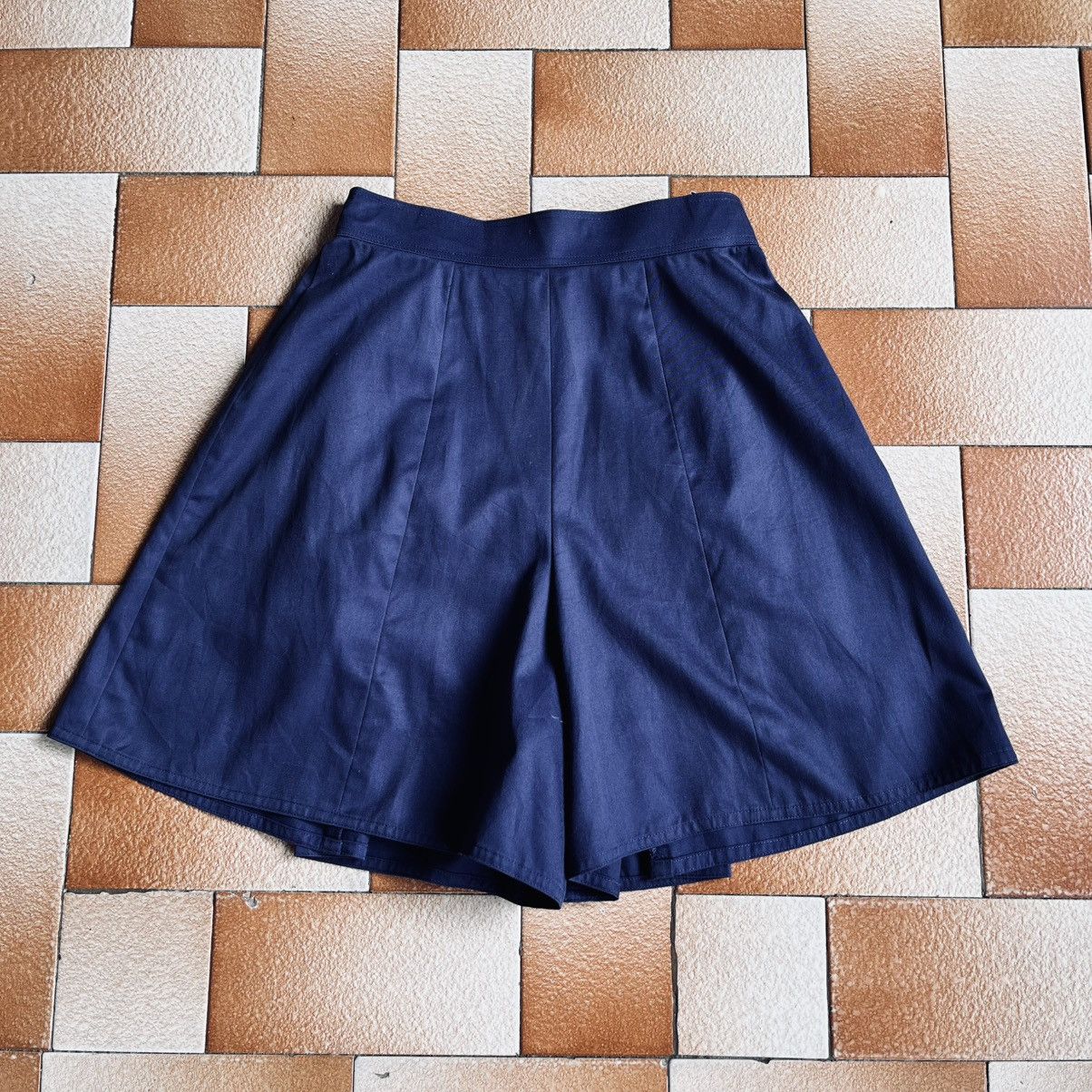 Dior Christian Dior Mademoiselle Skort Style Double Button Size 24" / US 00 / IT 34 - 9 Thumbnail